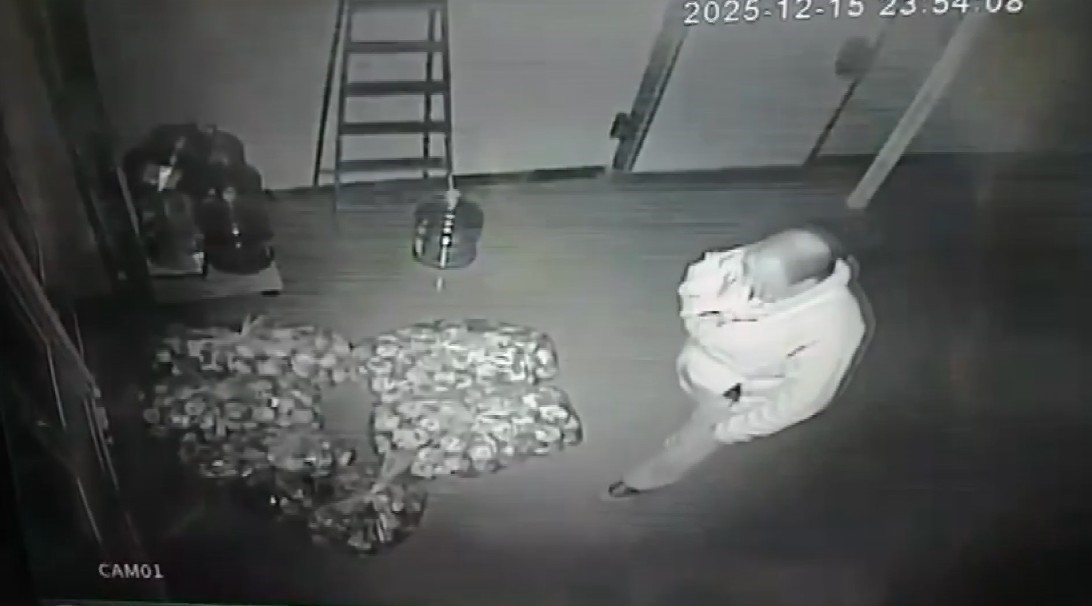 Ekmekte çirkin oyun
