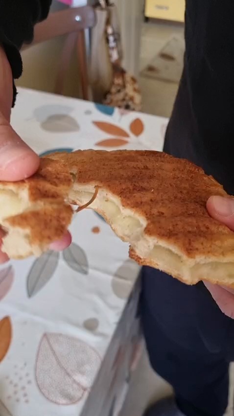 Ekmekten paket lastiği çıktı
