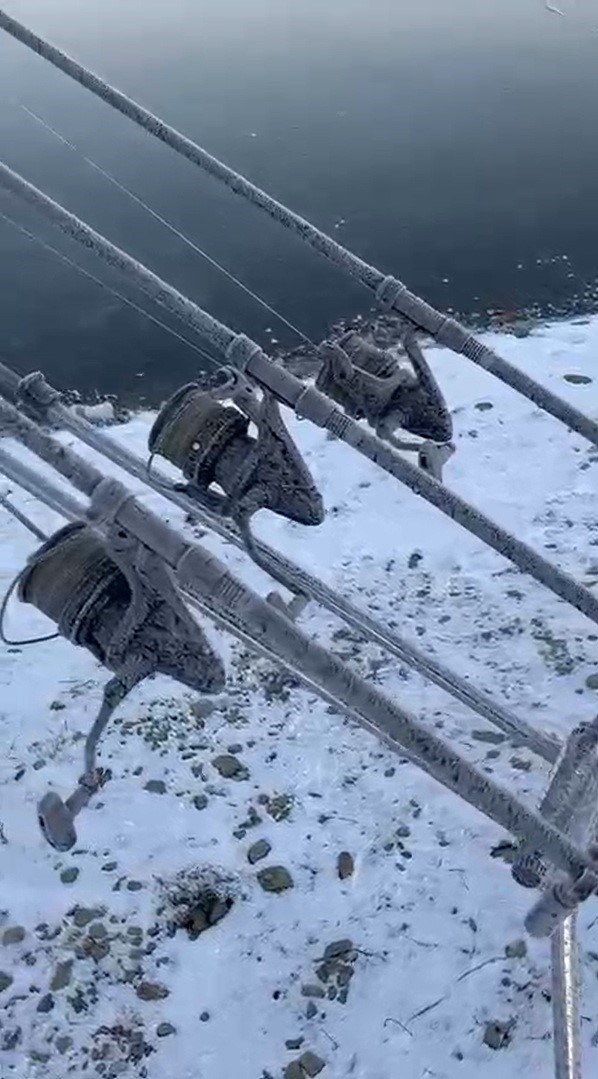 Eksi 22 derecede olta buz tuttu
