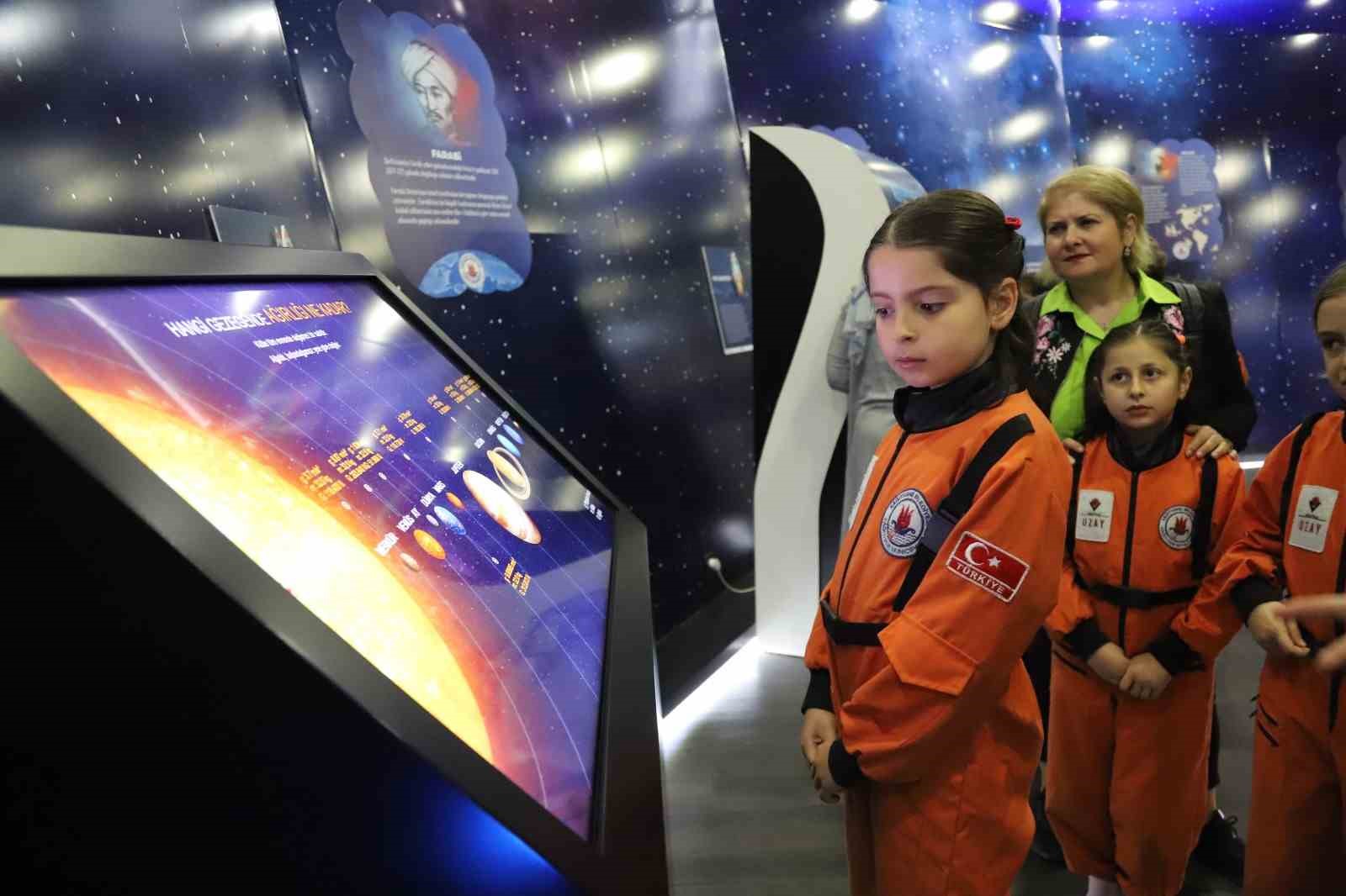 El Battani Uzay Evi’nde çocuklara ilham veren yolculuk
