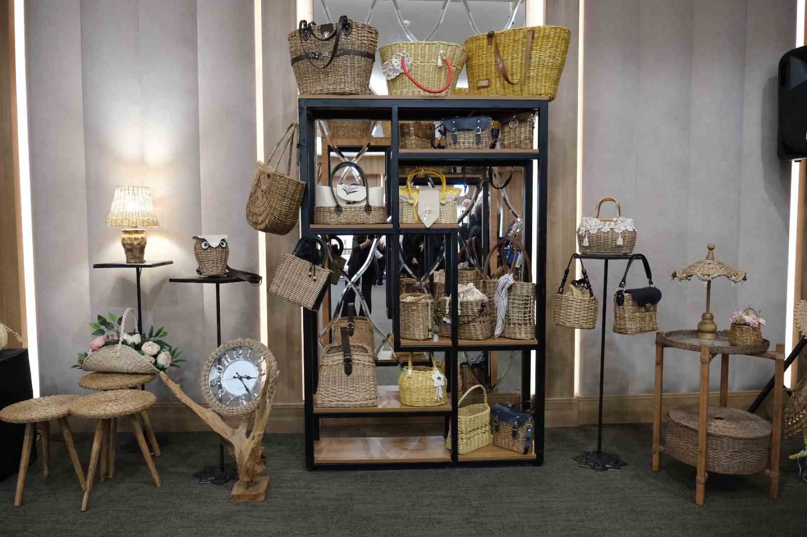 El emeği eserler "Sessiz Hikâyeler" Sergisi’nde sergilendi
