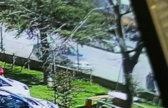 El freni çekilmeyen otomobil faciaya sebep oldu: 1 ölü, 2 ağır yaralı
