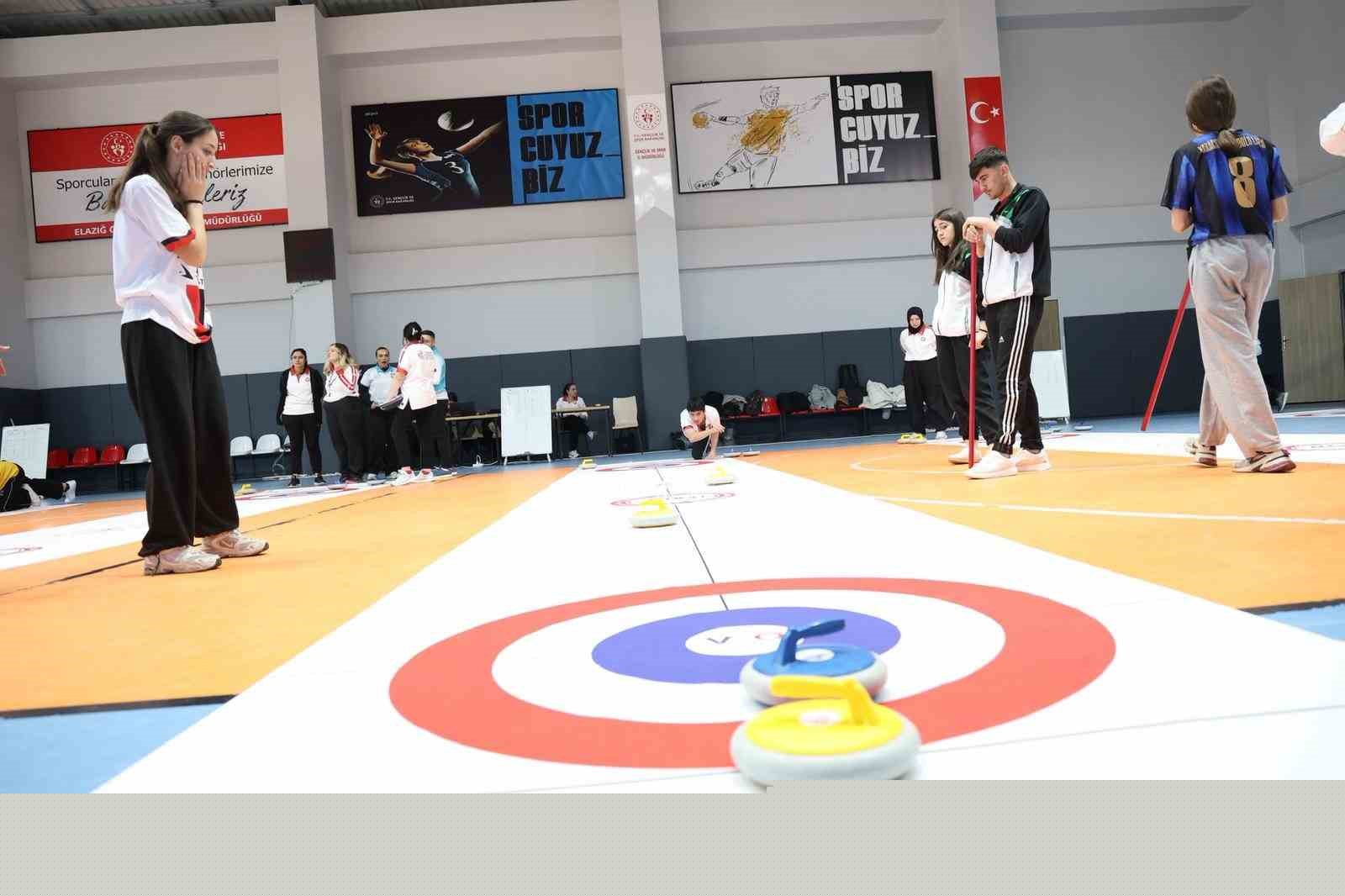 Elazığ, Floor Curling gençler grup müsabakalarına ev sahipliği yaptı
