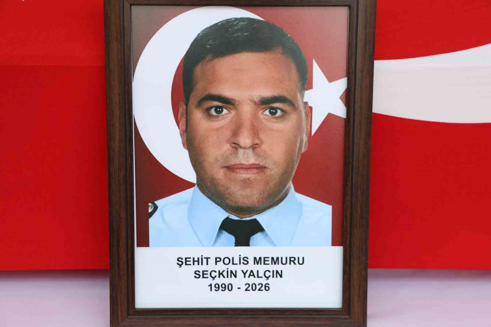 Elazığ şehidini son yolculuğuna uğurladı
