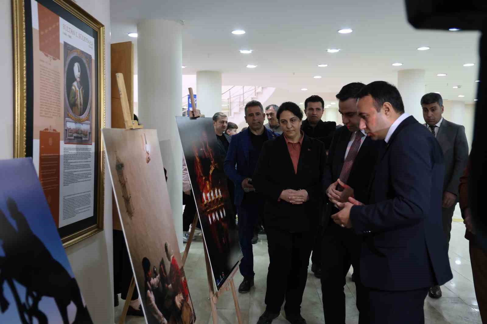 Elazığ’da 5 günlük kütüphane haftası başladı
Elazığ’da 5 günlük kütüphane haftası başladı