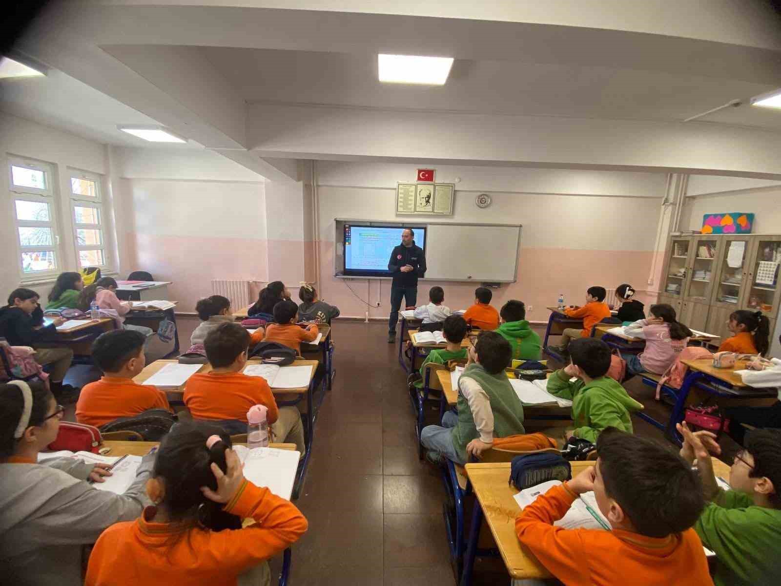 Elazığ’da afet farkındalık eğitimi
