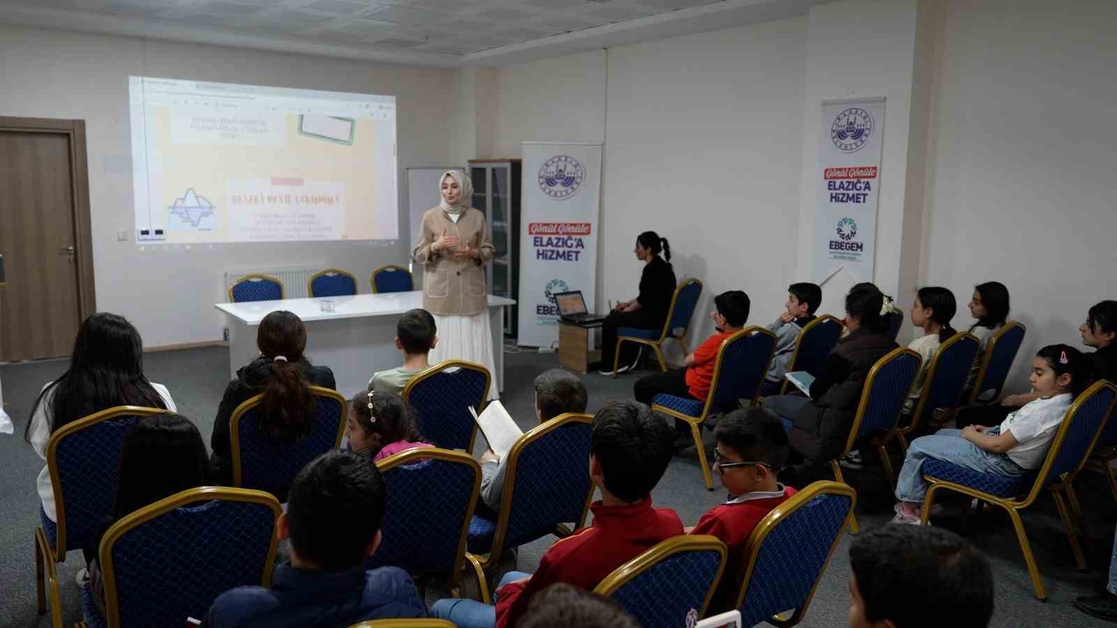 Elazığ’da ’Ailemle Okuyorum’ etkinliği
