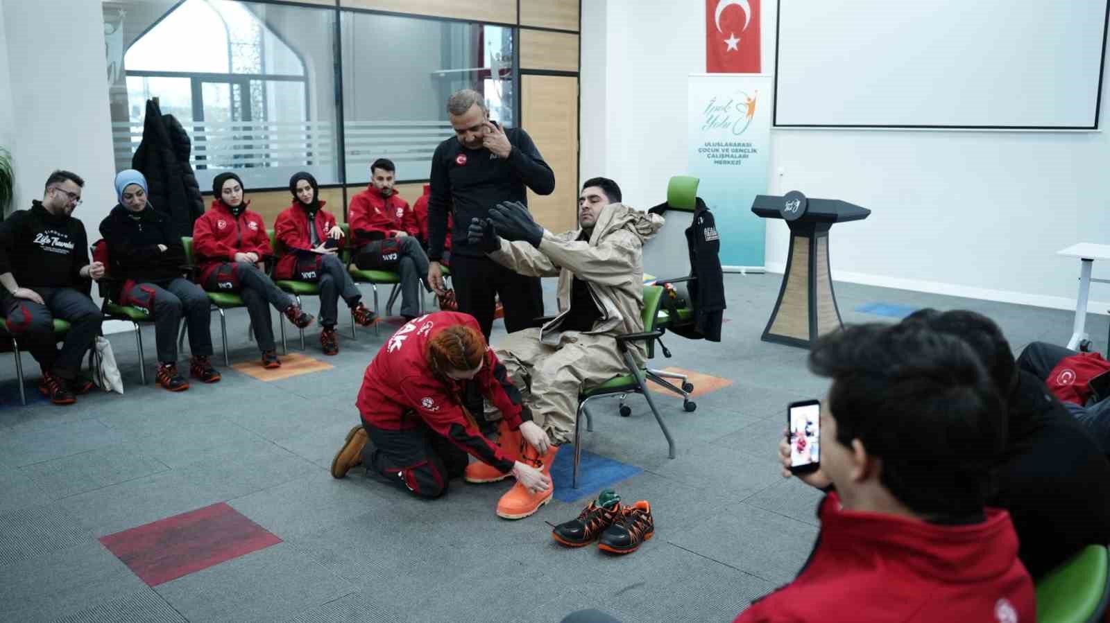 Elazığ’da  arama ve kurtarma eğitimleri sürüyor
