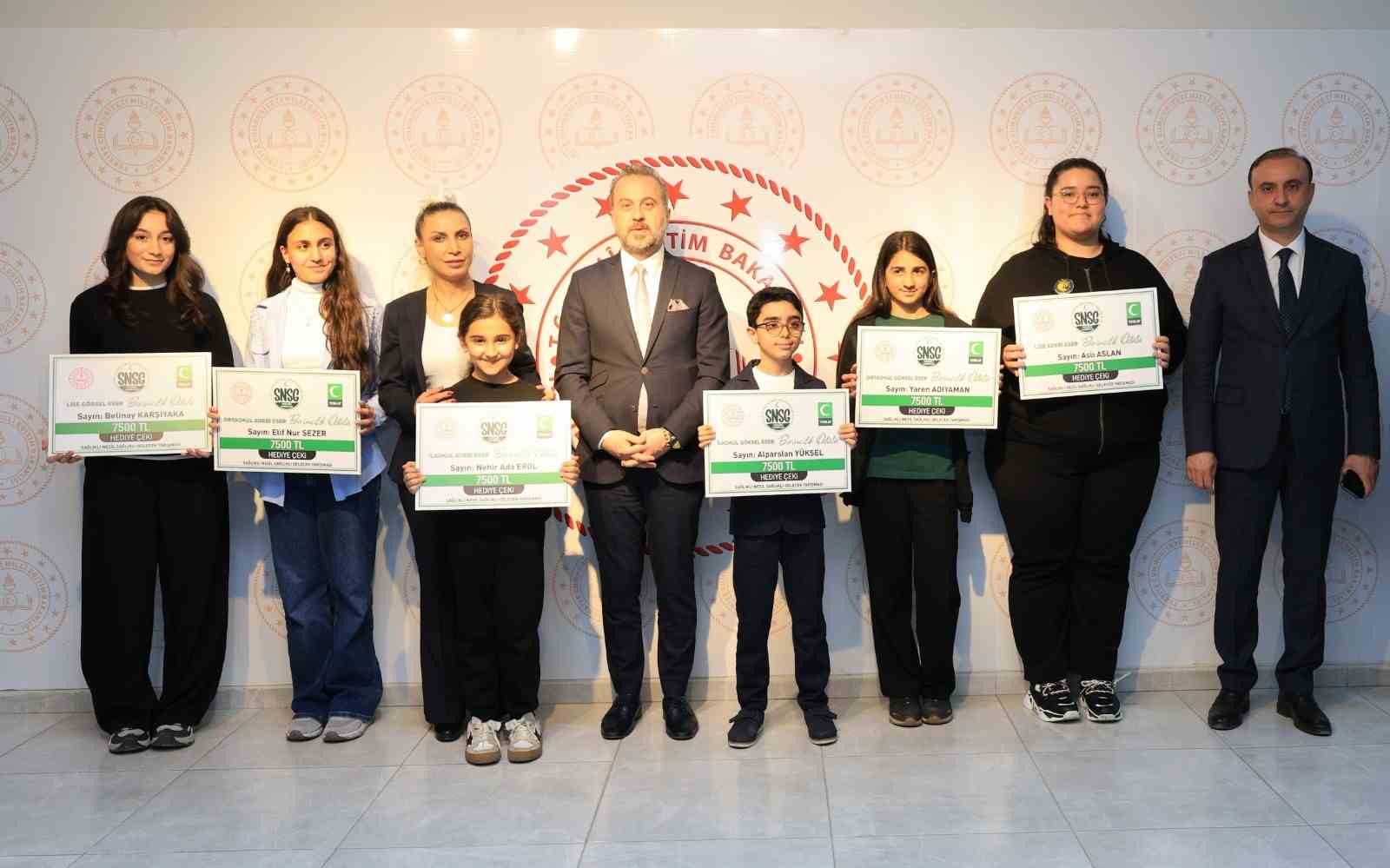 Elazığ’da ‘Bağımlılık’ temalı yarışmada ödüller verildi
