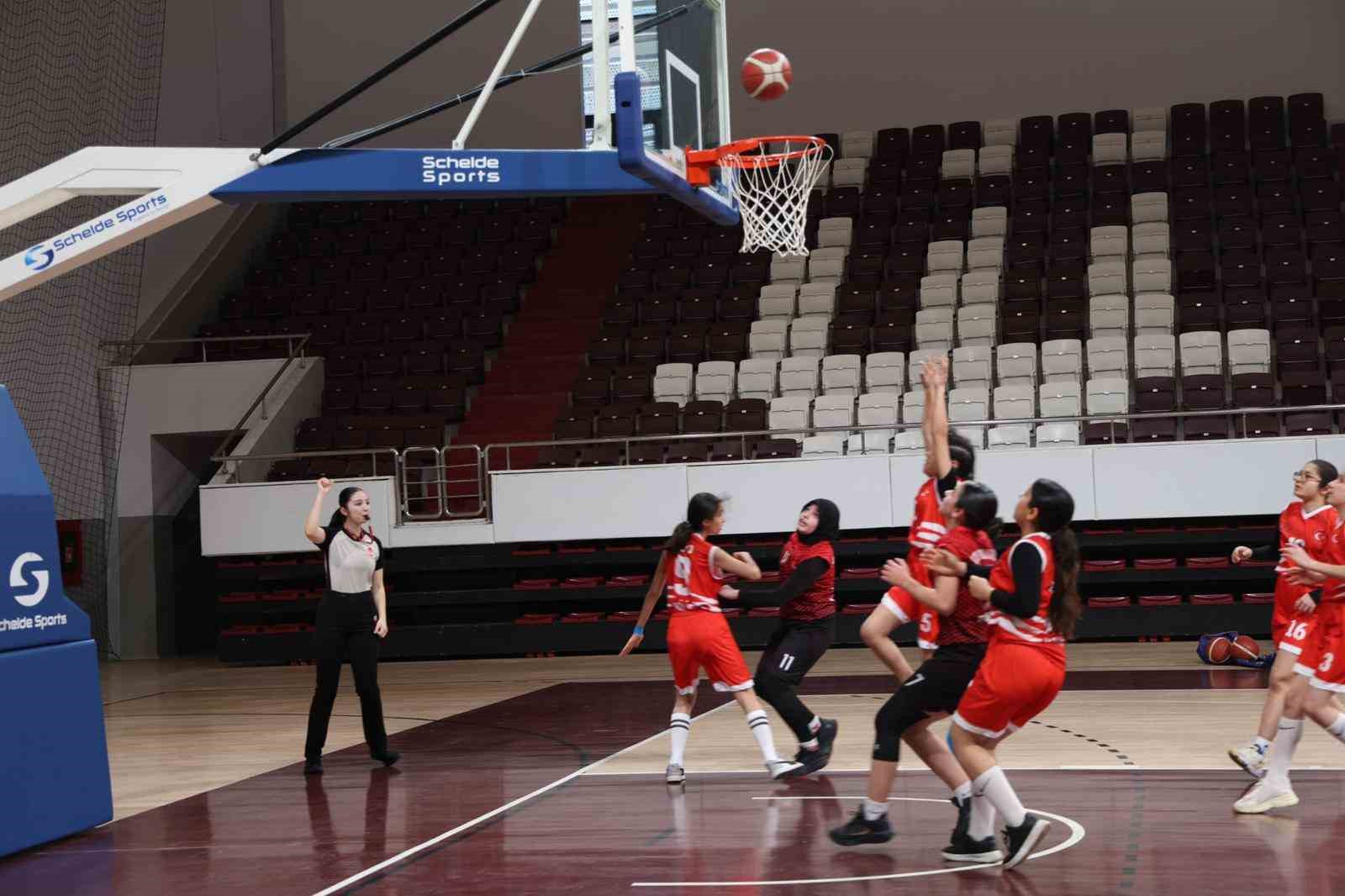Elazığ’da basketbol bölge şampiyonası sona erdi
