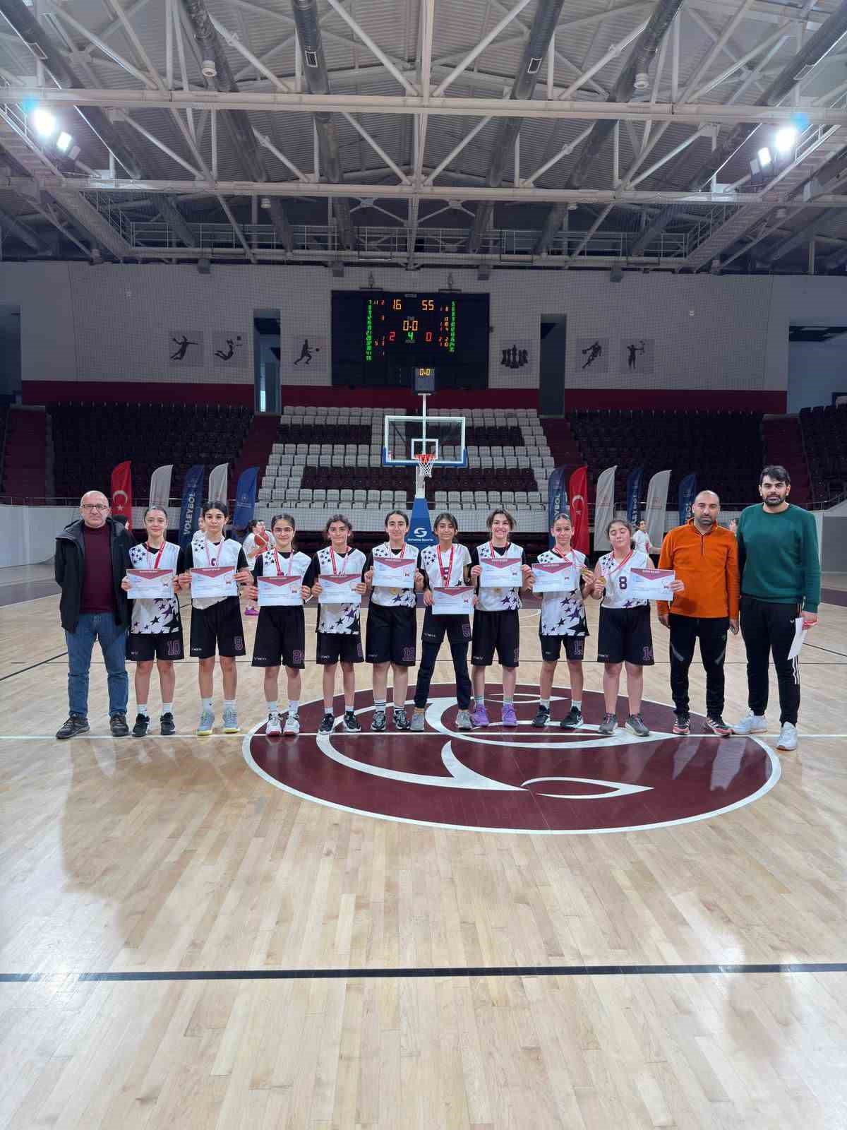Elazığ’da basketbol bölge şampiyonası sona erdi
