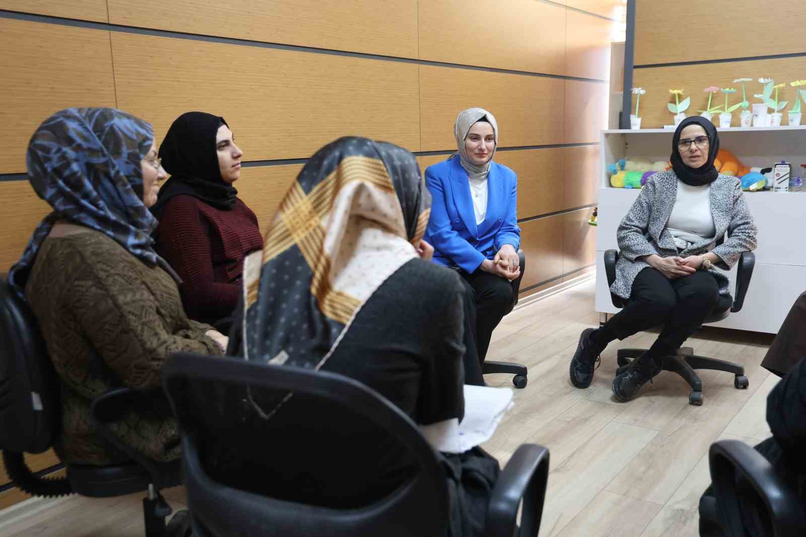 Elazığ’da destekleyici terapiler sürüyor
Elazığ’da destekleyici terapiler sürüyor