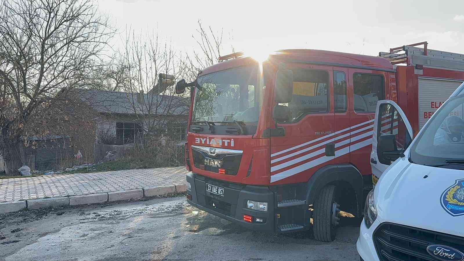 Elazığ’da ev yangını: 1 kişi hayatını kaybetti
