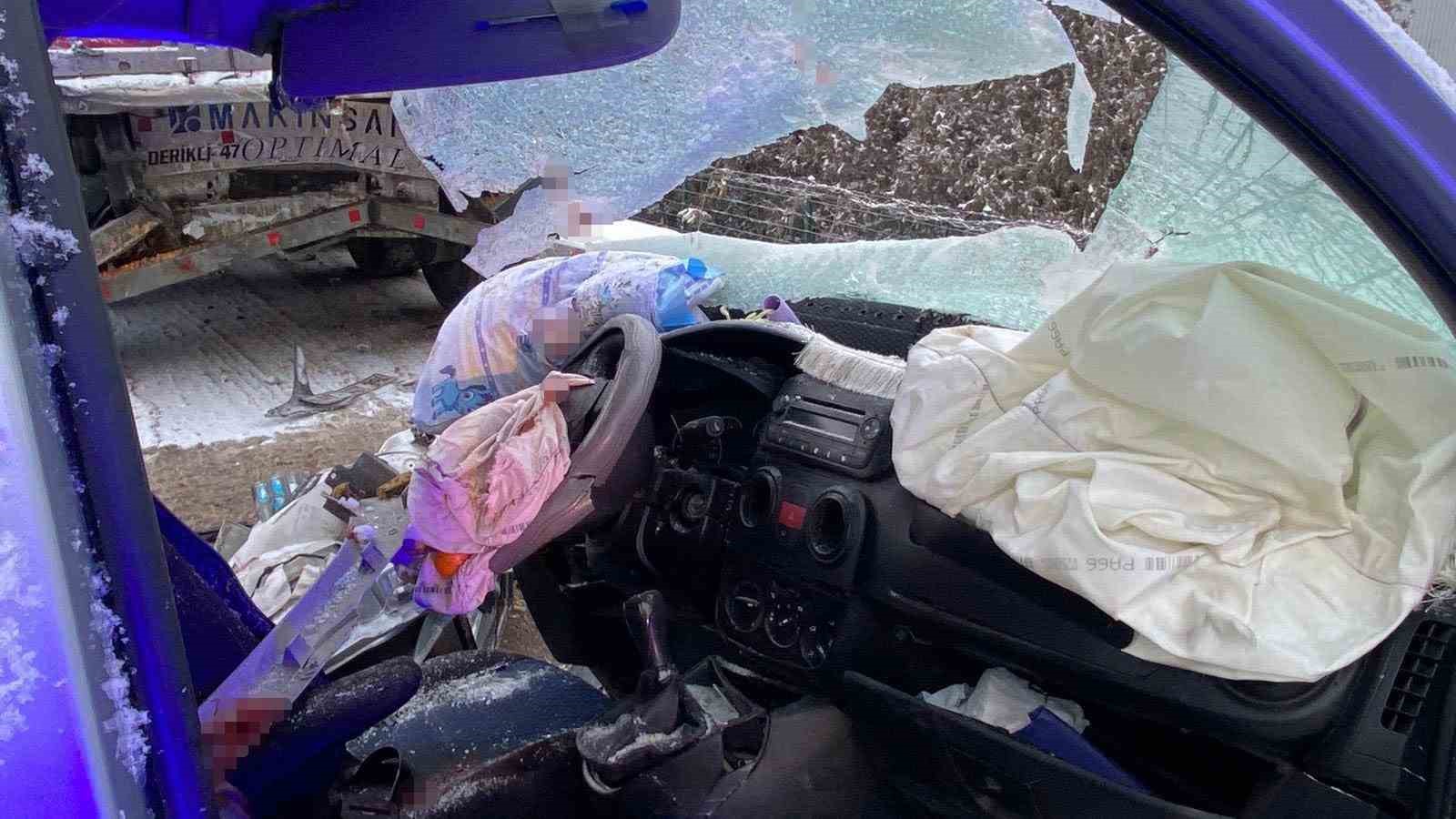 Elazığ’da feci kaza: Çift hayatını kaybetti
