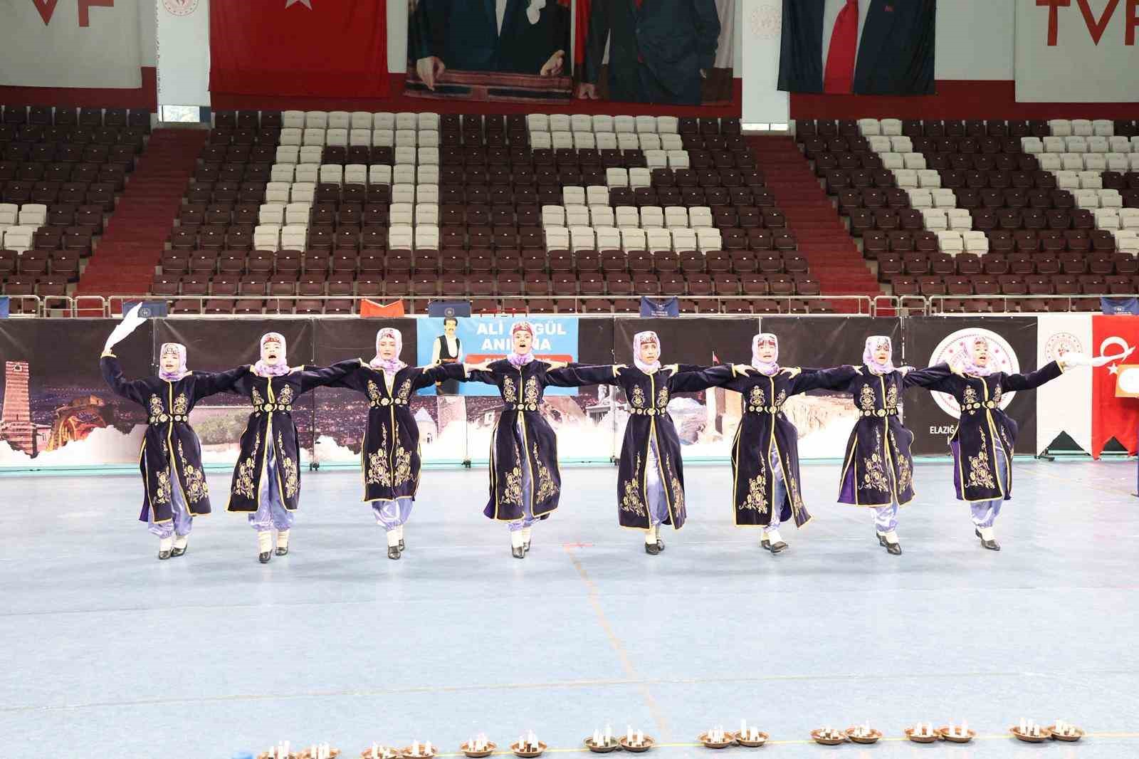 Elazığ’da geleneksel ezgilerle büyük rekabet
