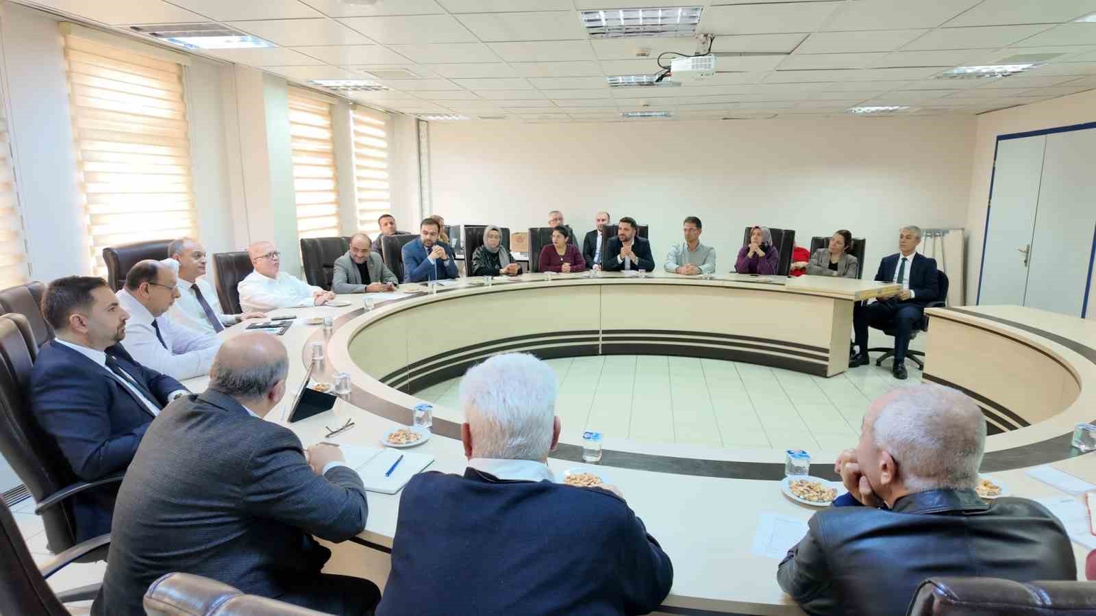 Elazığ’da kamu hastaneleri hizmetleri değerlendirildi
