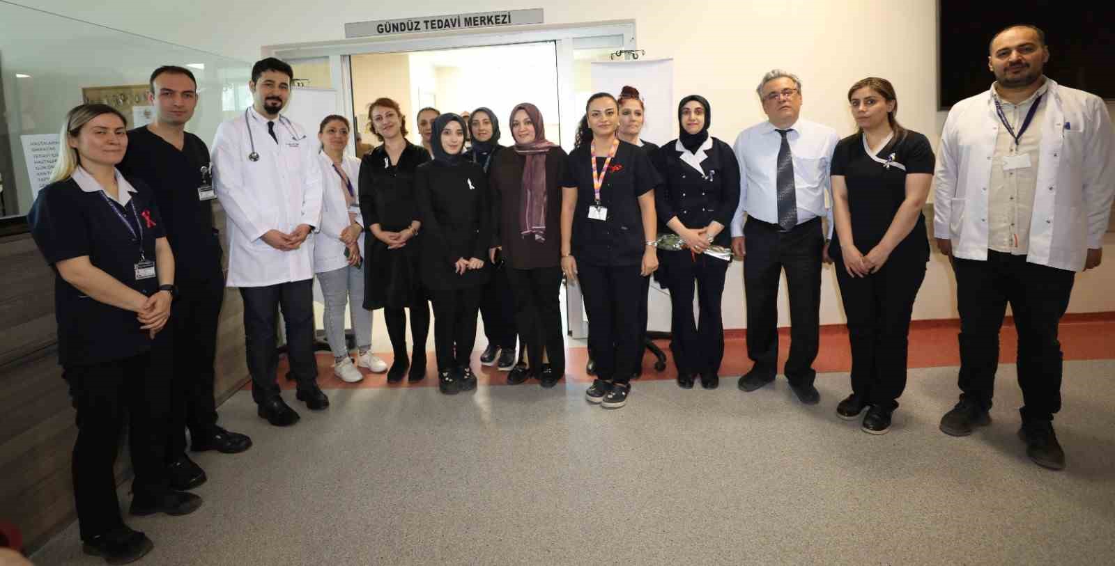 Elazığ’da kanser hastalarına moral verildi
