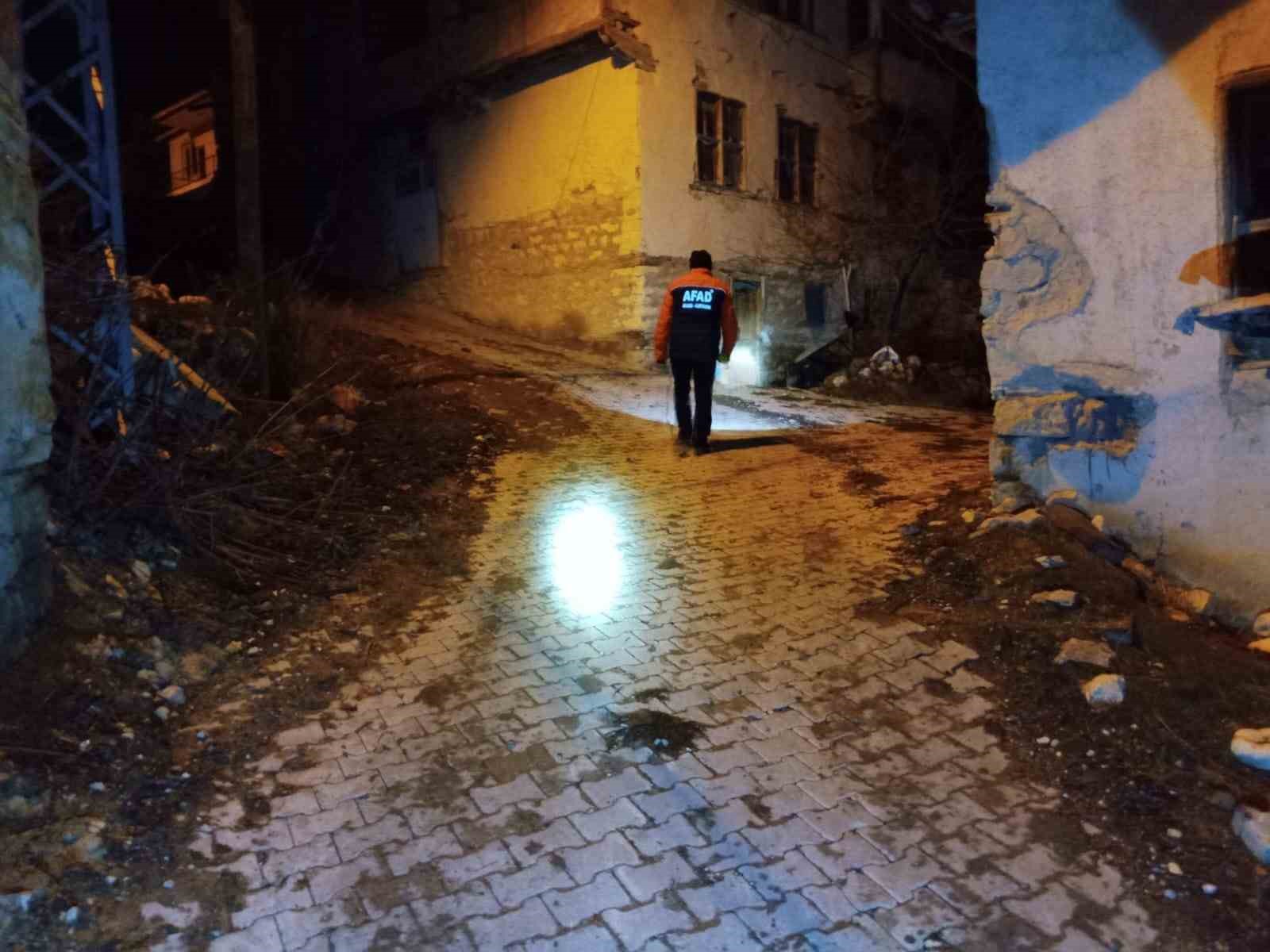 Elazığ’da kayıp Alzheimer hastası için ekipler seferber oldu
