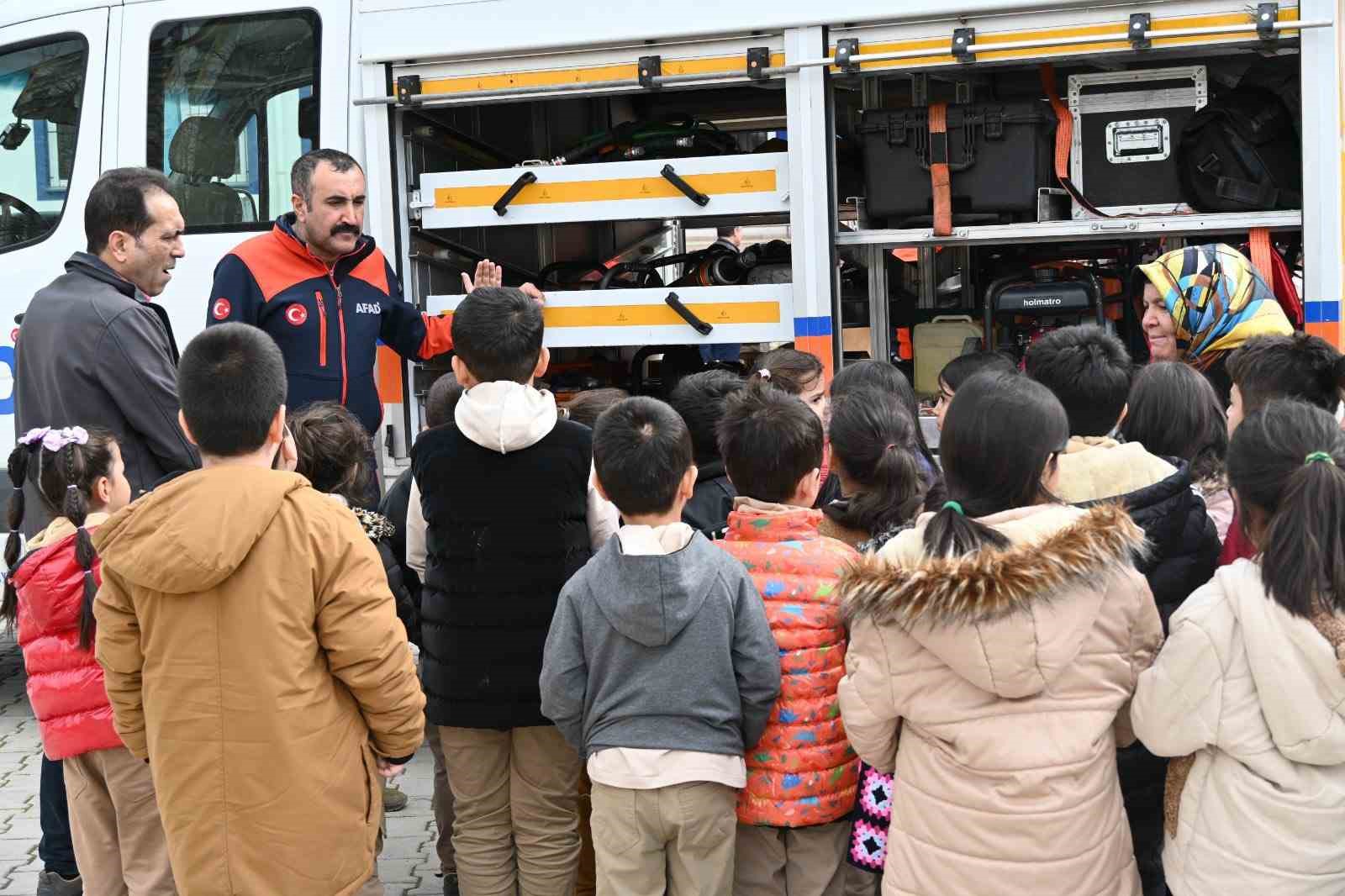 Elazığ’da öğrencilere afet bilinci aşılandı
