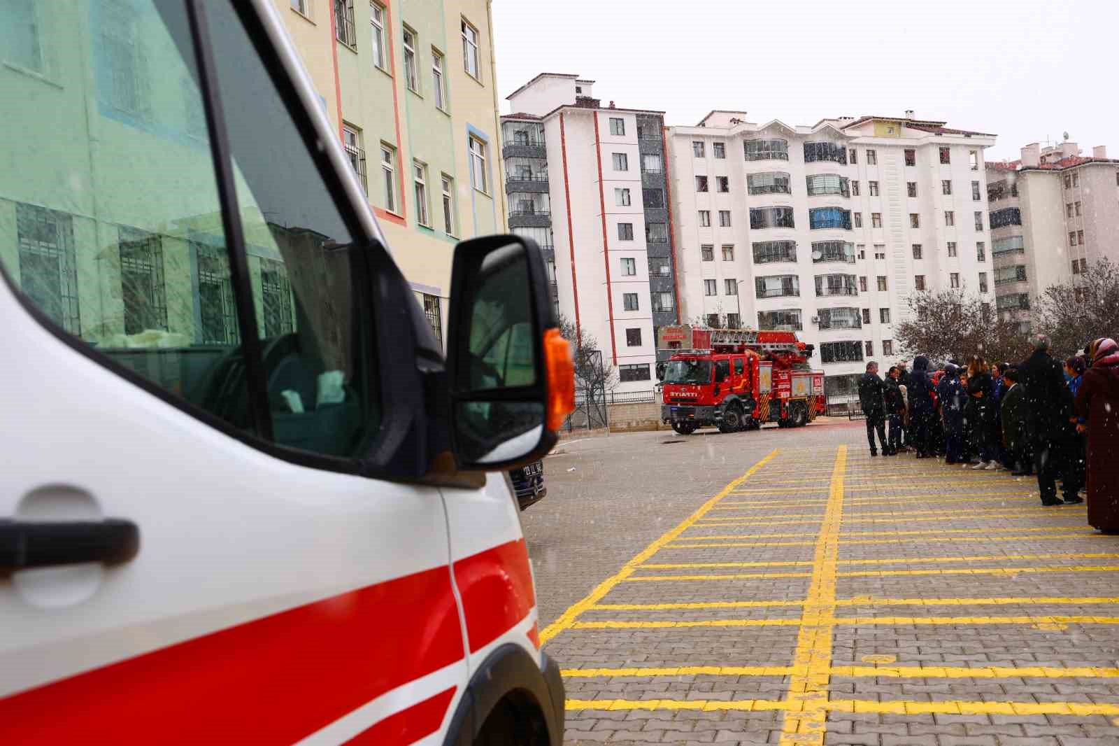 Elazığ’da okullarda deprem tatbikatı
