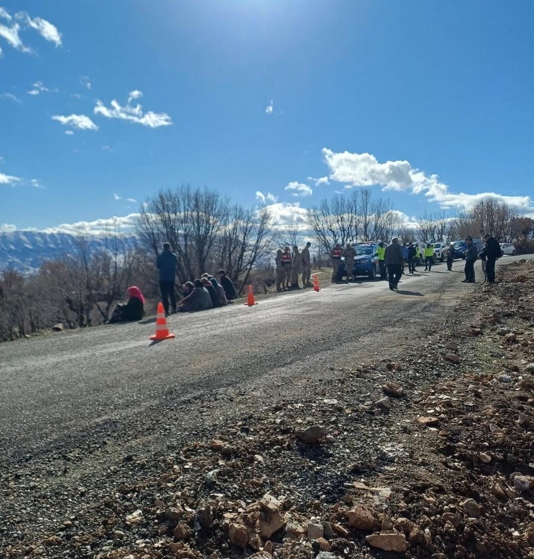 Elazığ’da patpat motoru uçurumu yuvarlandı: 1 ölü 1 yaralı
