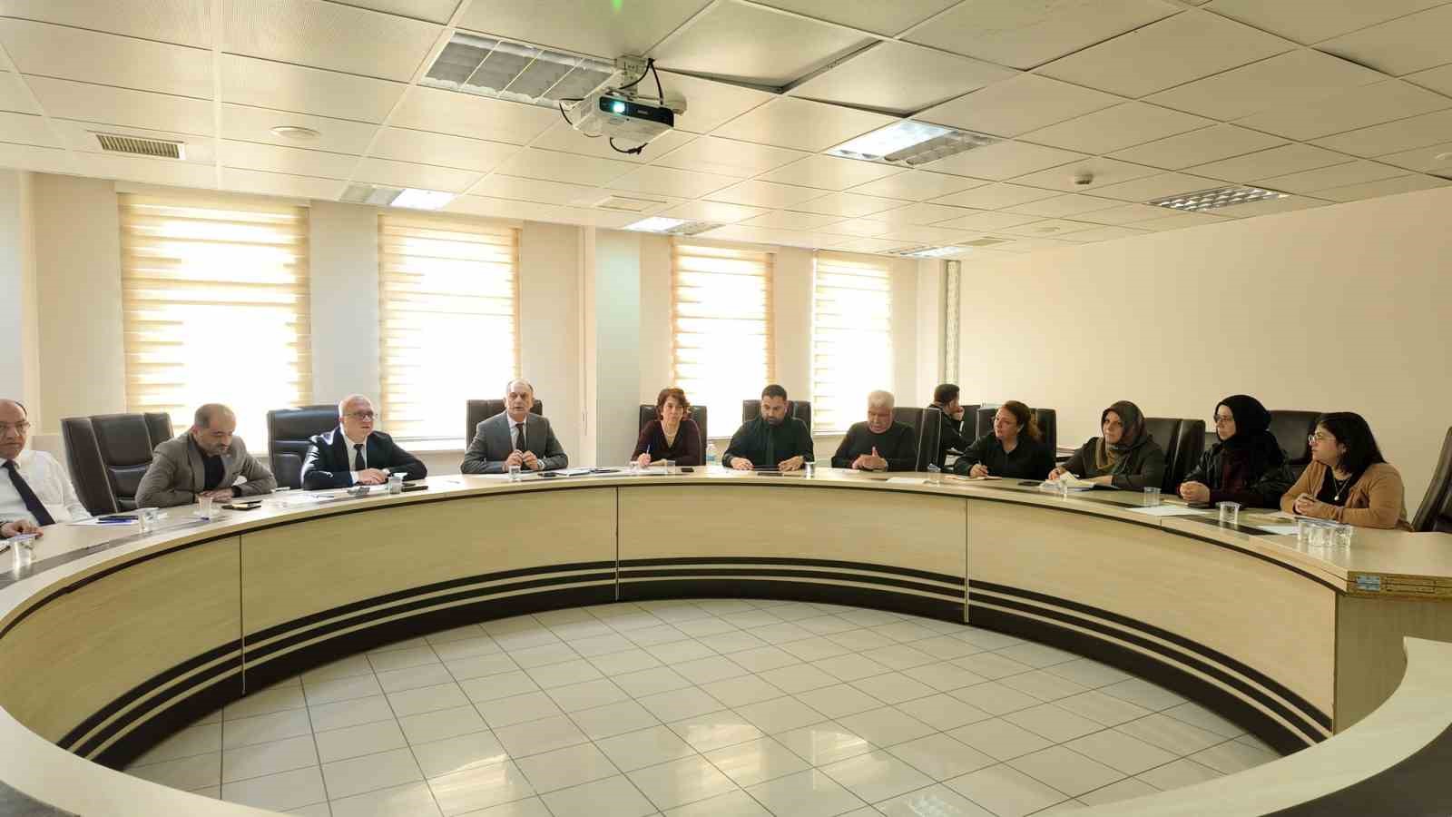 Elazığ’da sağlık hizmetleri değerlendirildi
