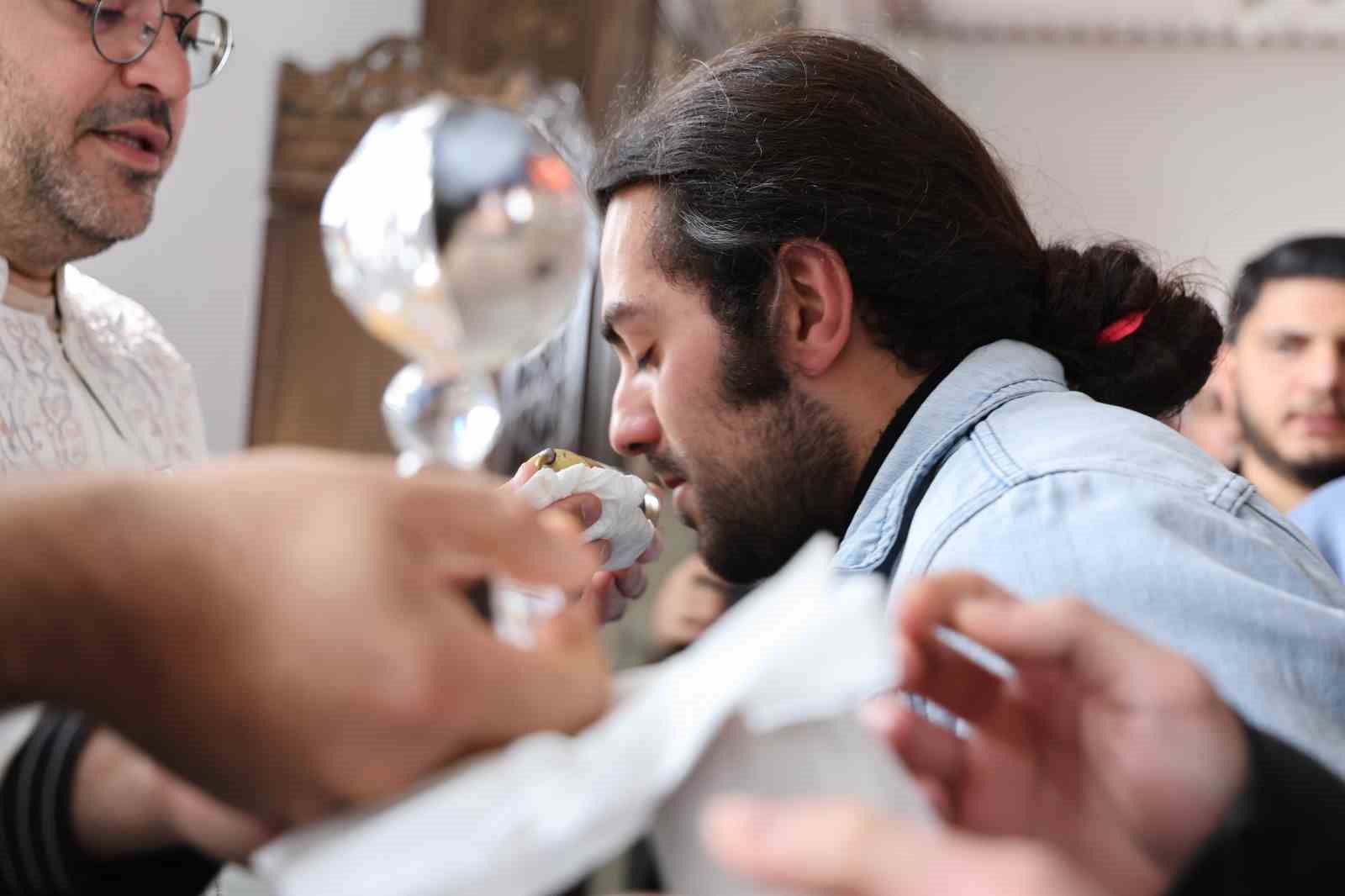 Elazığ’da Sakal-ı Şerif ve Hırka-i Şerif ziyarete açıldı
