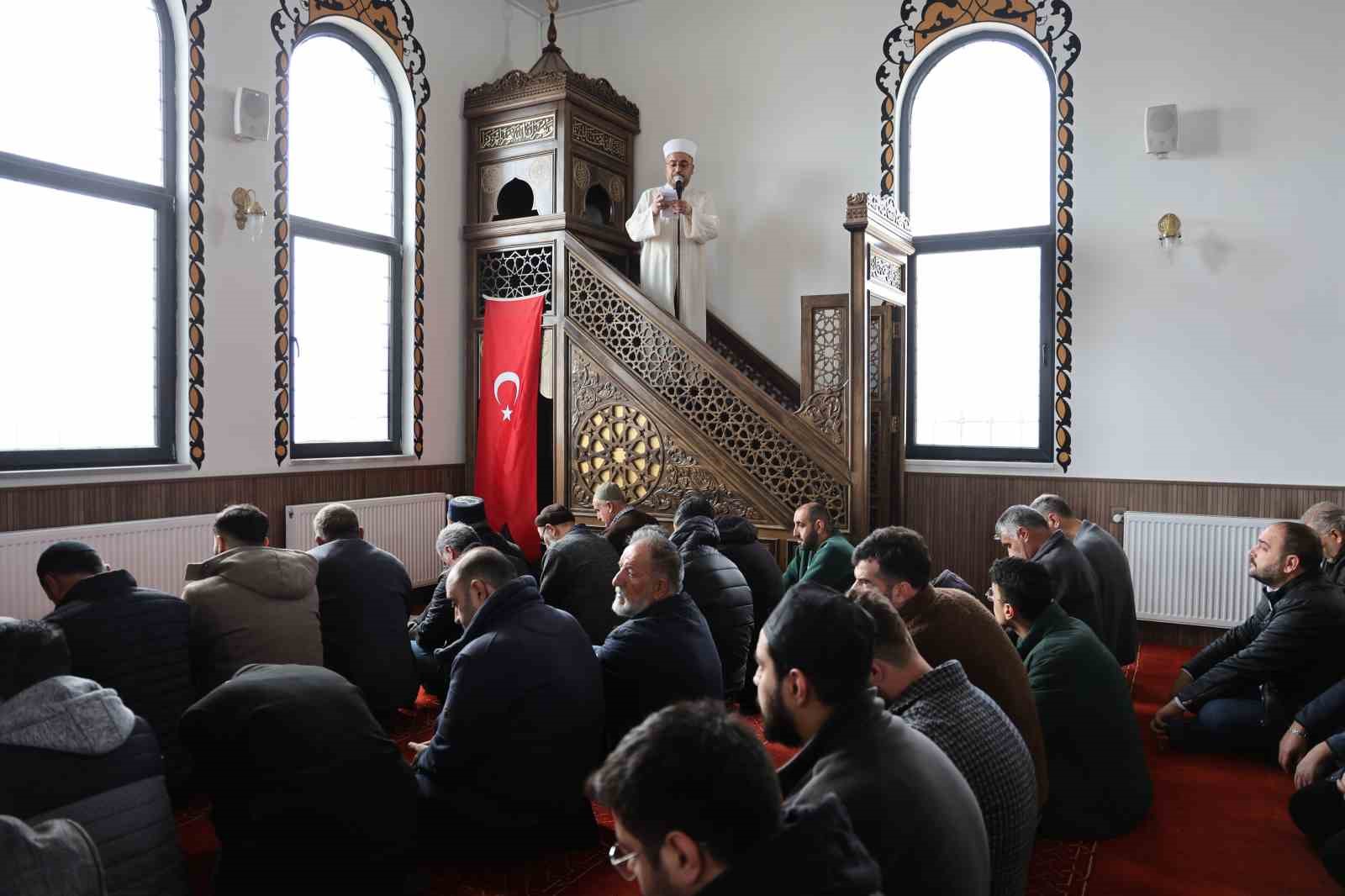 Elazığ’da Sakal-ı Şerif ve Hırka-i Şerif ziyarete açıldı
