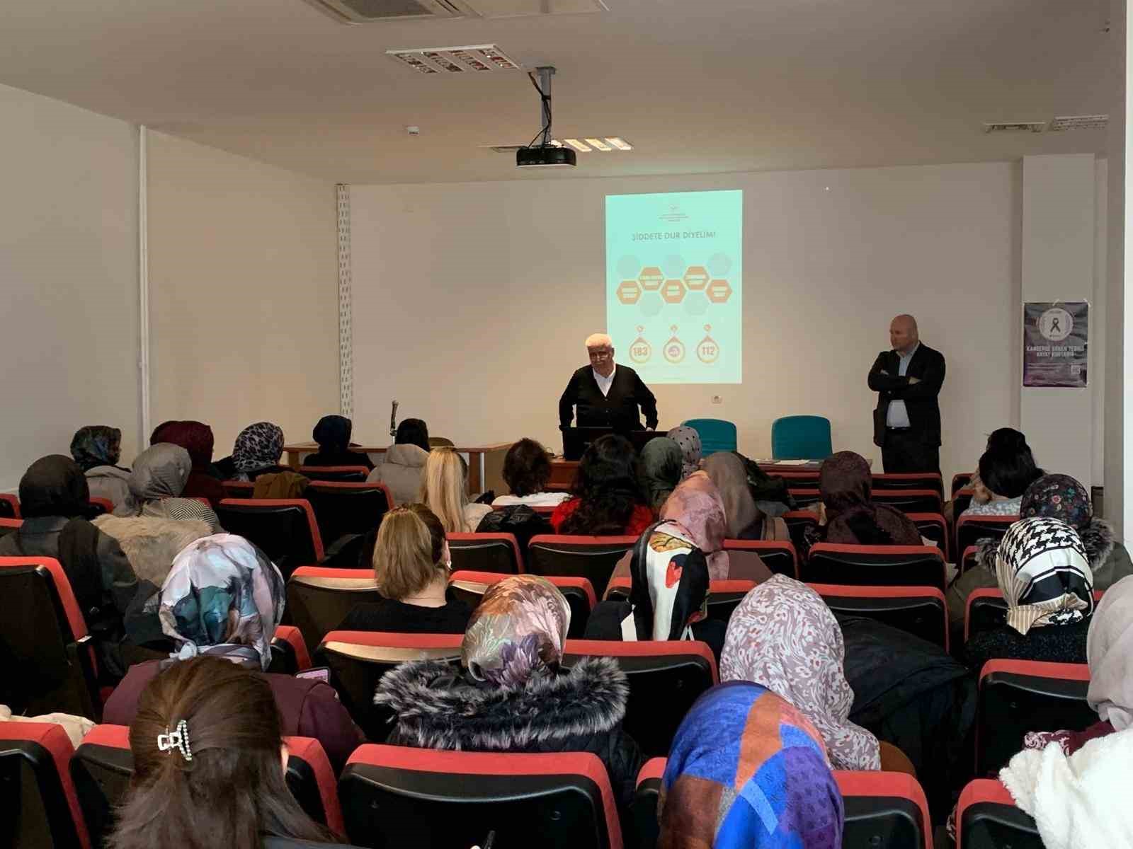 Elazığ’da tanıdan tedaviye temel yaklaşım eğitimi verildi
