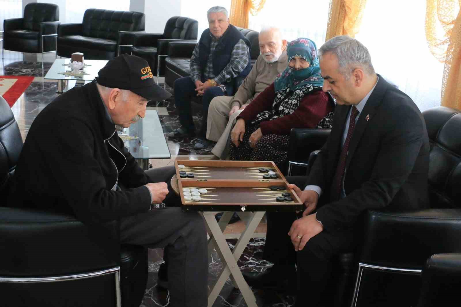 Elazığ’da tavla ve bocce etkinliği
