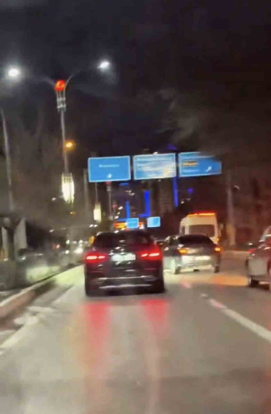 Elazığ’da tehlikeli sürüşe 90 bin TL ceza
Elazığ’da tehlikeli sürüşe 90 bin TL ceza