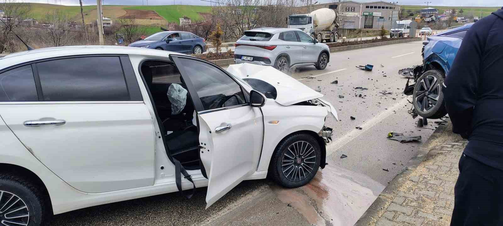 Elazığ’da trafik kazası: 2 yaralı
