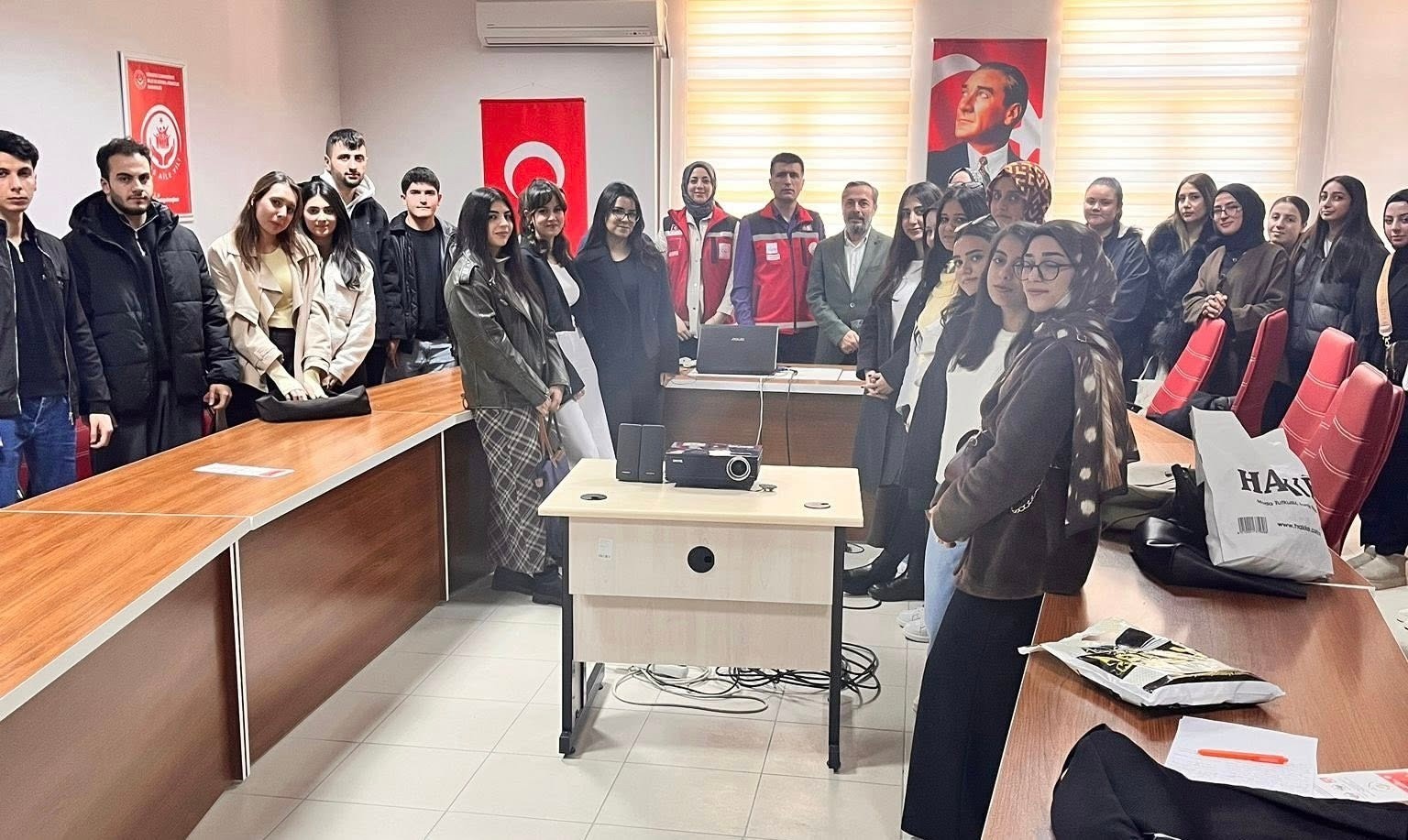Elazığ’da  üniversite öğrencilerine hizmet modelleri tanıtımı
