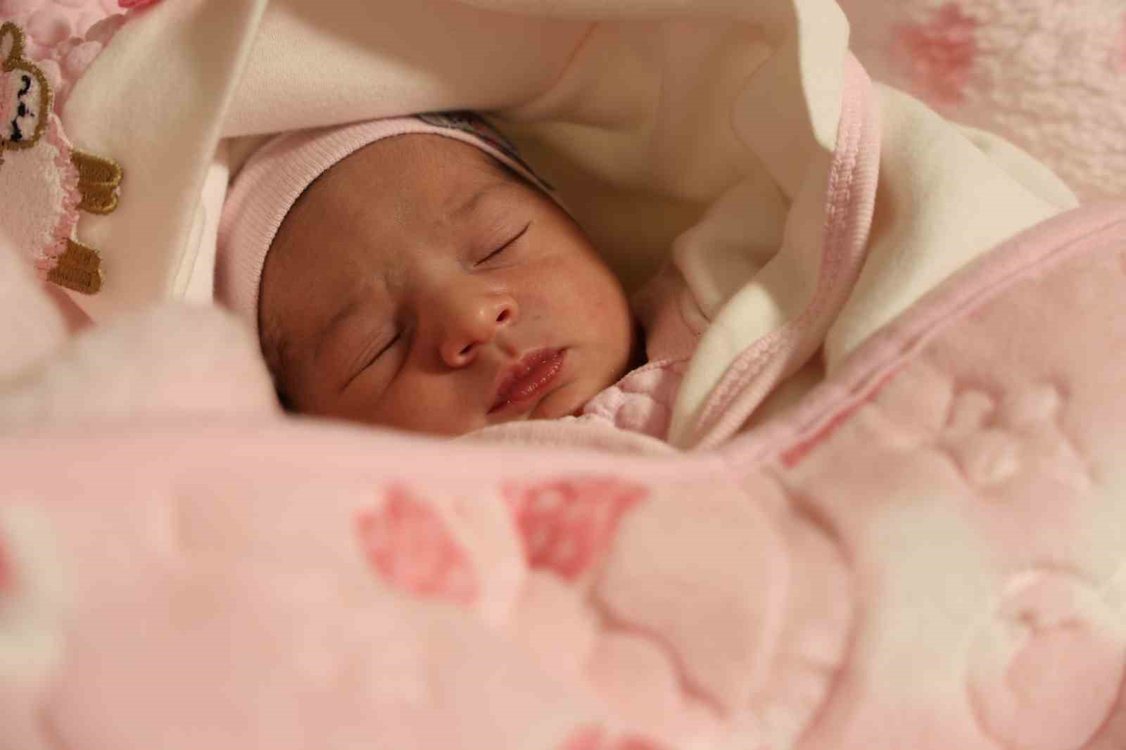 Elazığ’da yeni yılın ilk dakikalarında 4 bebek dünyaya geldi
