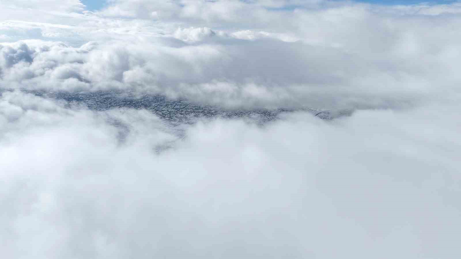 Elazığ’dan İzlanda ve Norveç’i hatırlatan kış manzaraları
