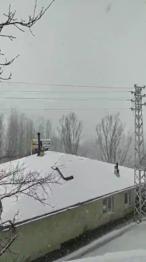 Elazığ’ın yüksek kesimlerinde kar yağışı
