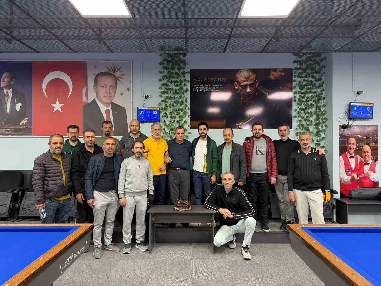 Elazığlı sporcu Yetkin Çelikel 3 bant bilardoda Türkiye üçüncüsü oldu
