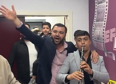 Elazığspor’dan davul klarnet eşliğinde kutlama
