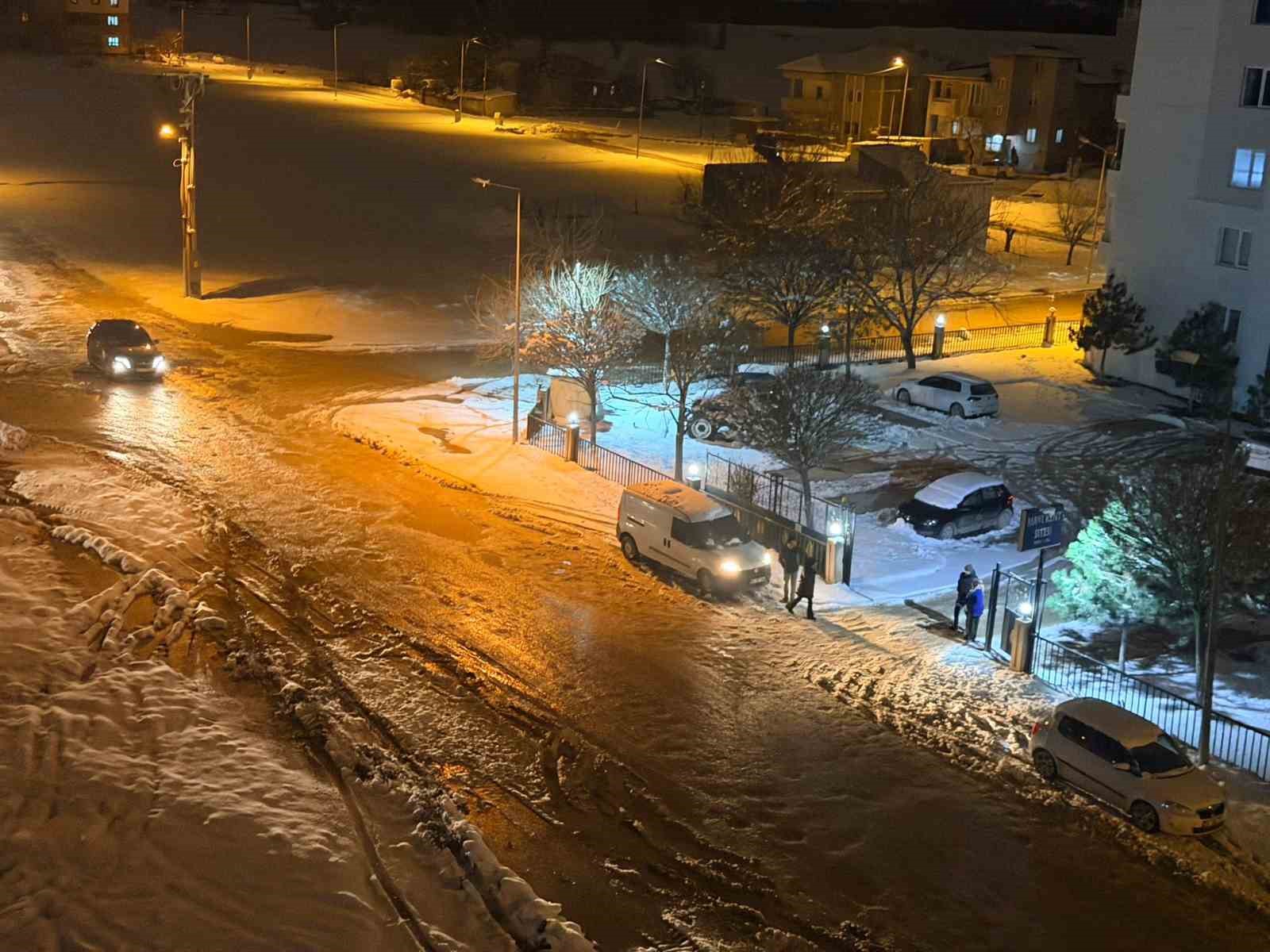 Elbistan’da 4.7 büyüklükte deprem
