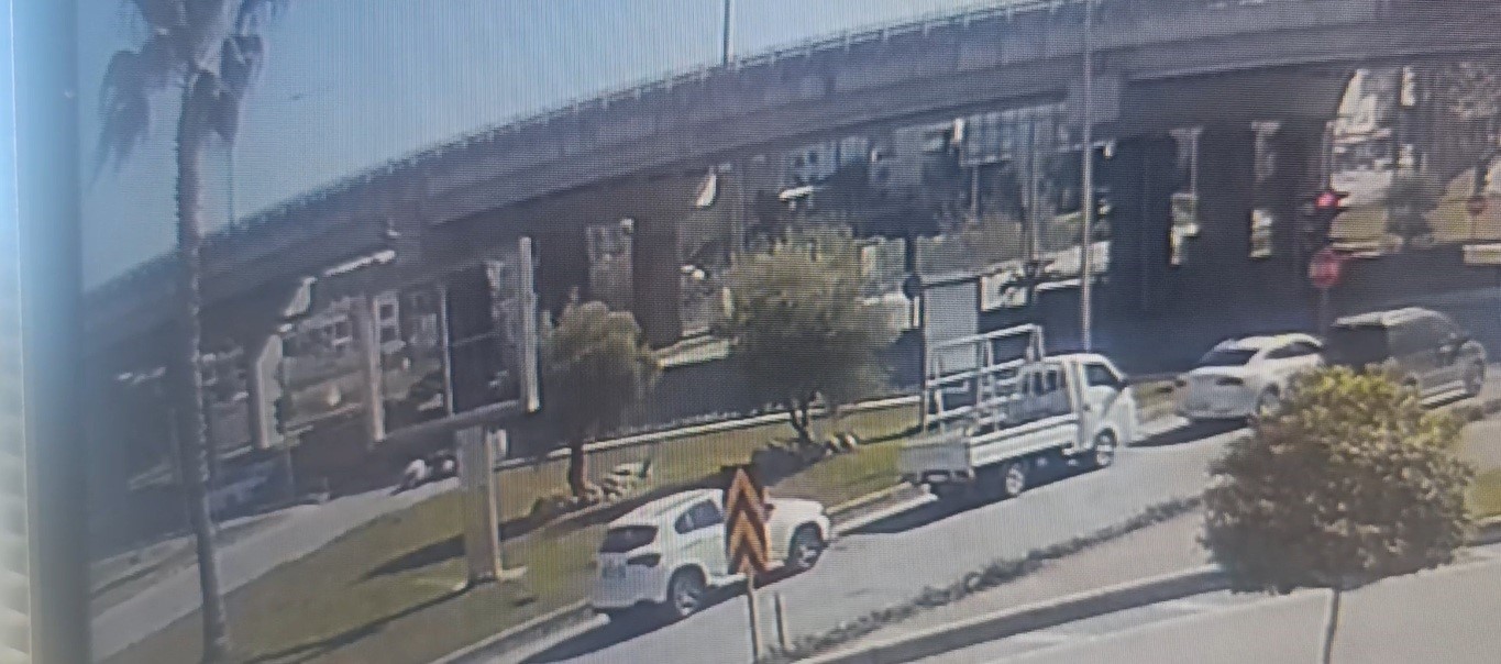 Elektrikli bisiklet ile motosiklet çarpıştı: 1 yaralı
