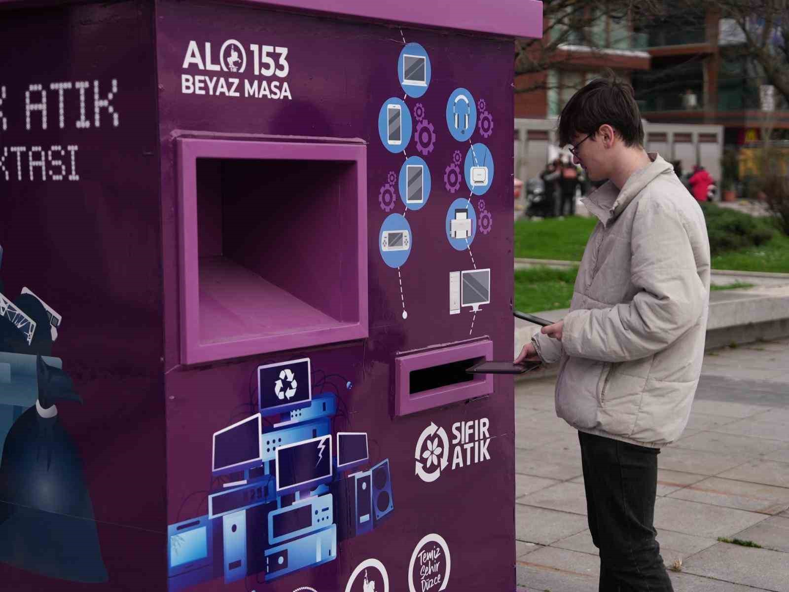 Elektronik atıklar çöpe değil, atık kumbarasına
