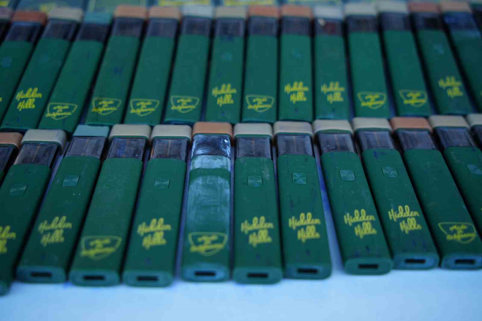 Elektronik sigaraya esrar gizlediler
