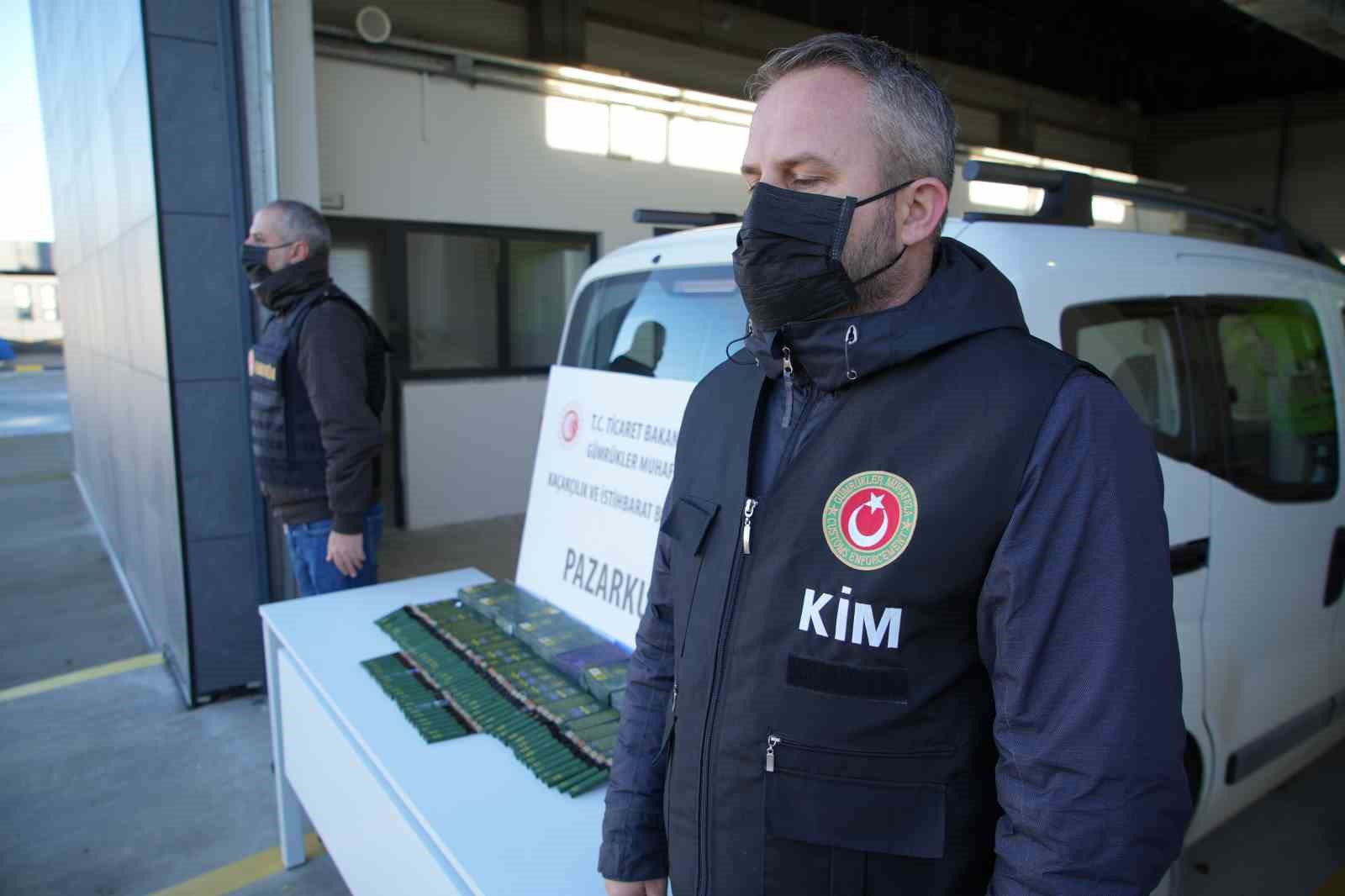 Elektronik sigaraya esrar gizlediler
