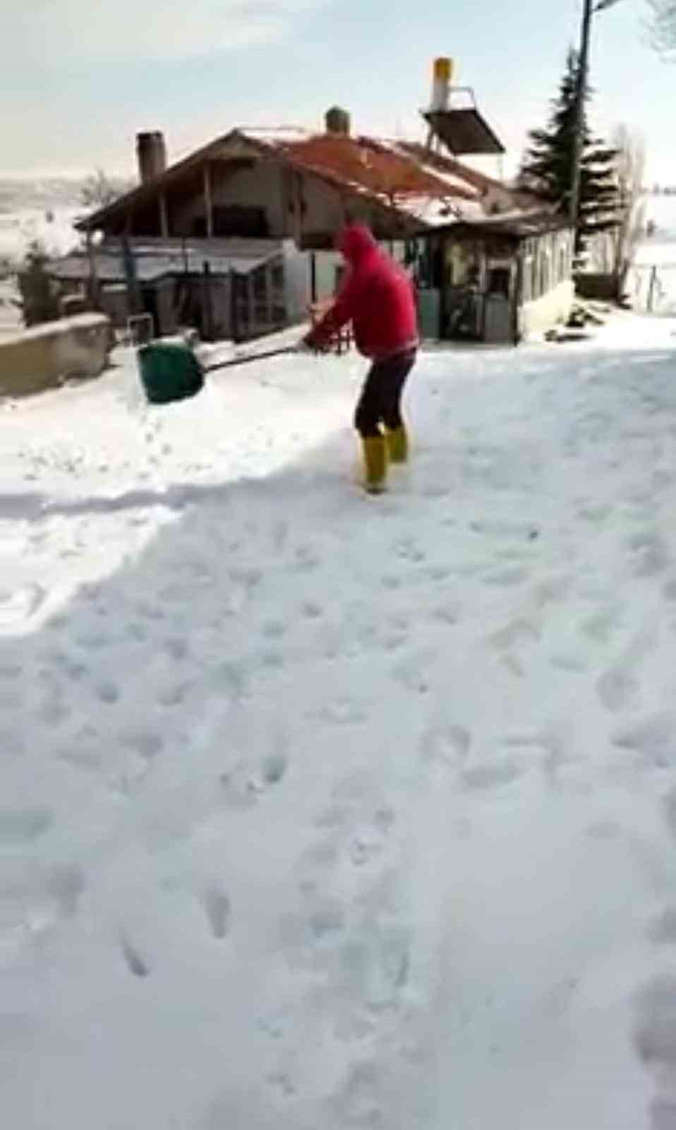 Elmadağlılardan belediyeye yol tepkisi
