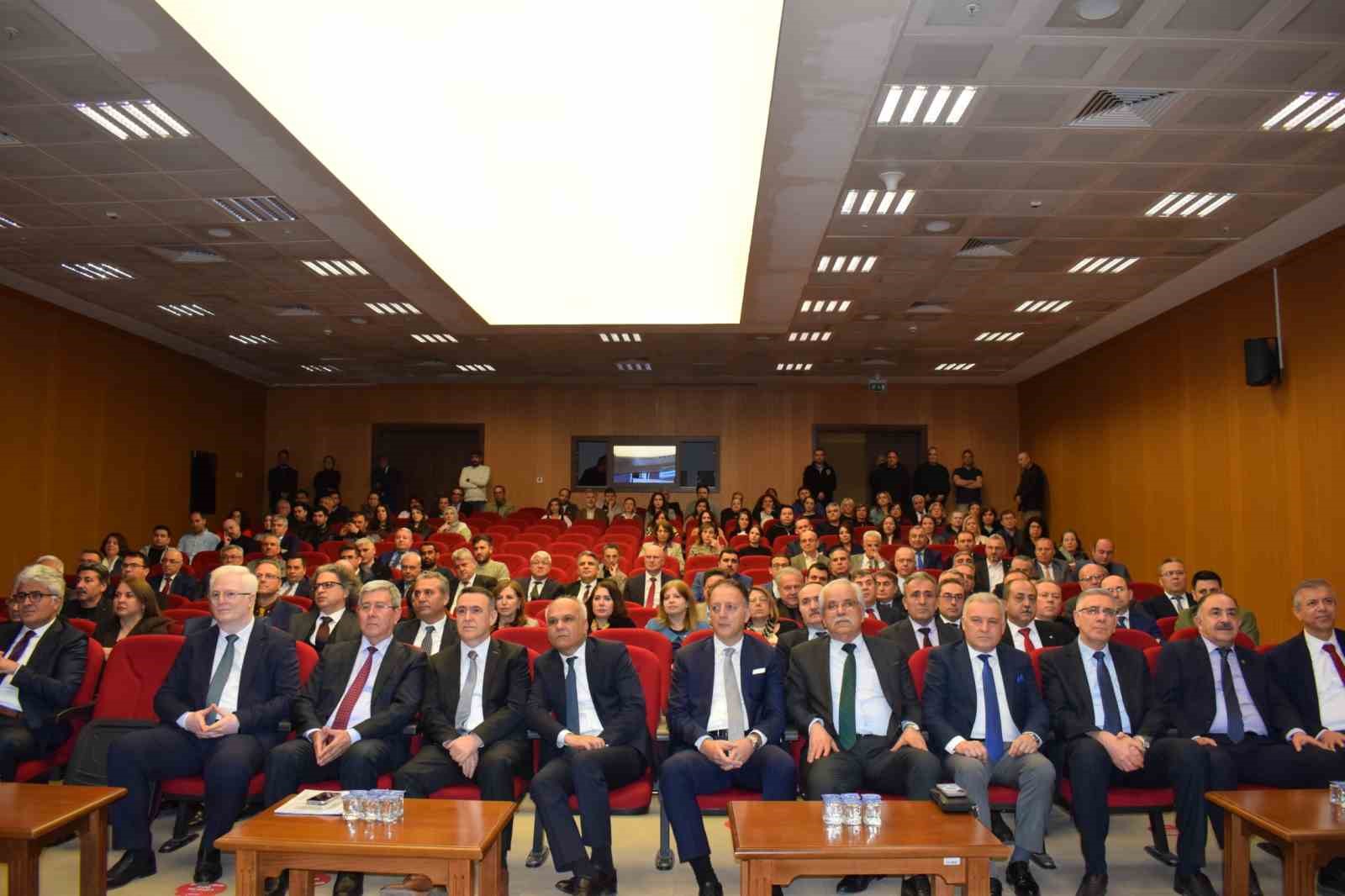 Emekli olan İzmir BAM Başsavcısı Arapoğlu’na veda töreni
