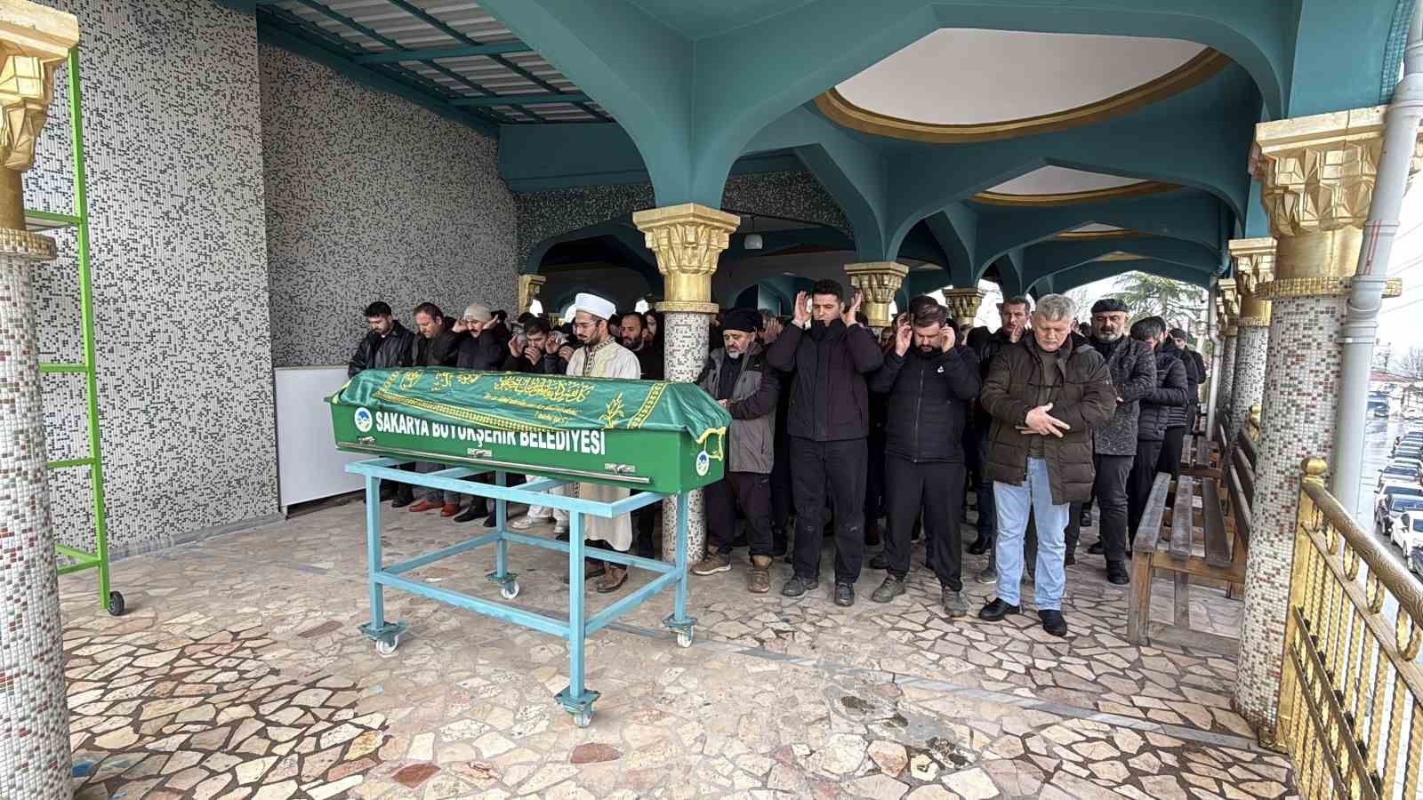 Emekli polisin öldürdüğü MHP ilçe başkanı son yolculuğuna uğurlandı
