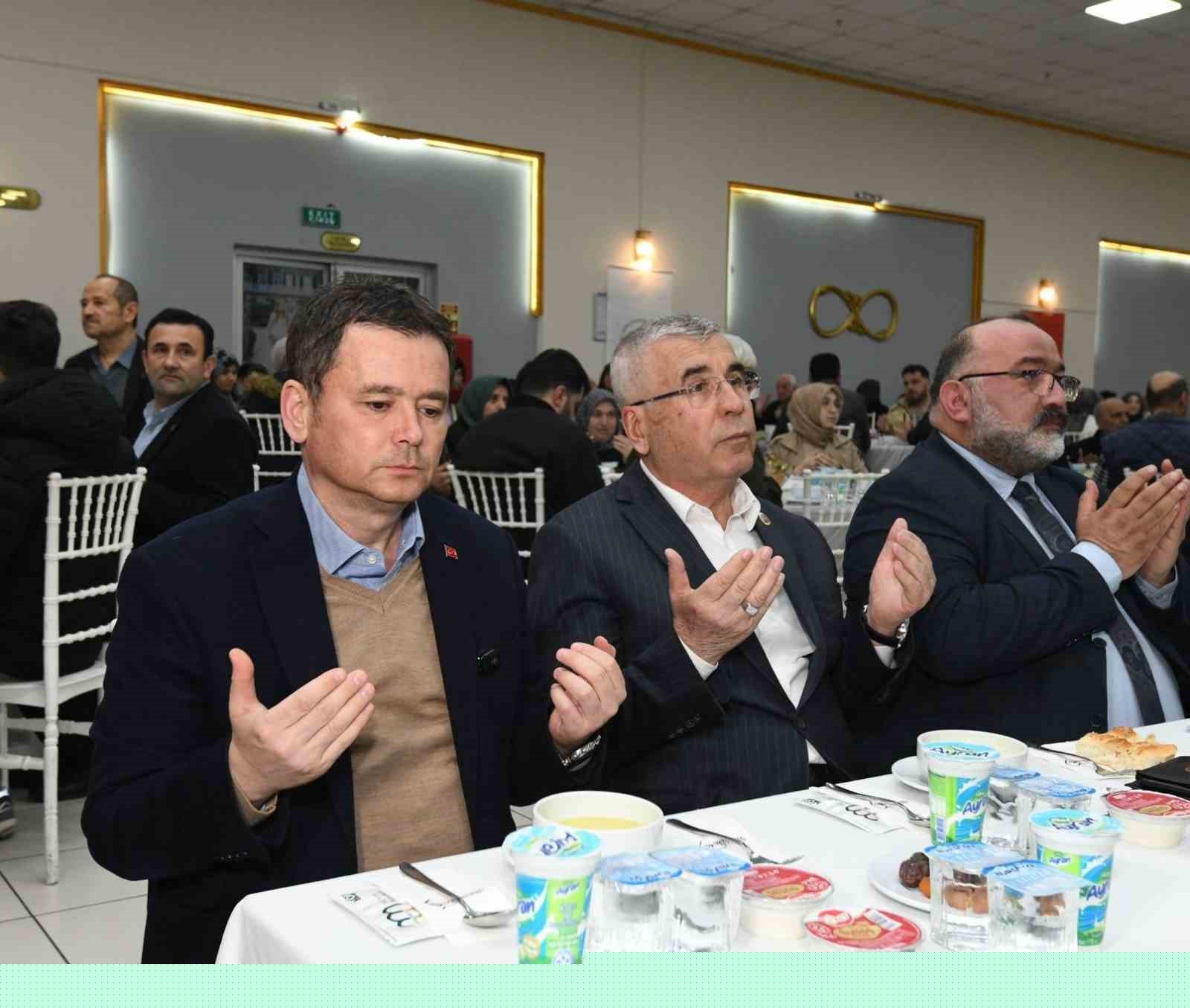 Emek’te gönüller aynı iftar sofrasında buluştu
