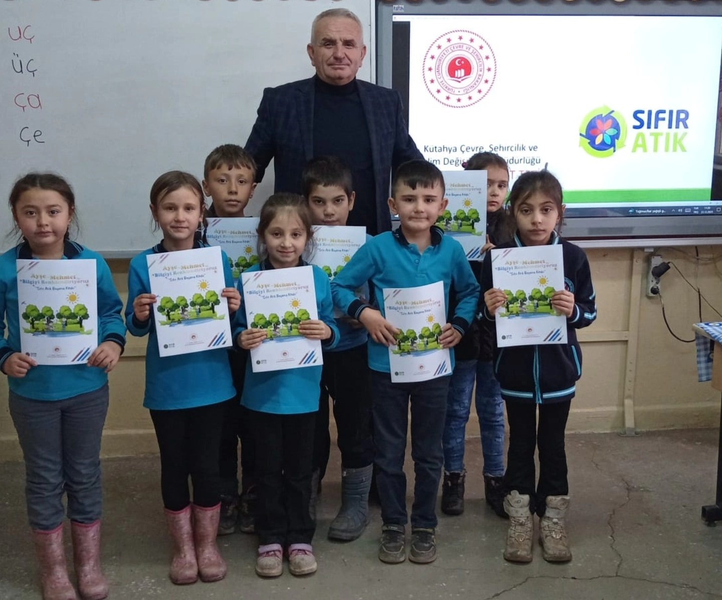 Emet Örencik İlkokulunda sıfır atık eğitimi verildi
