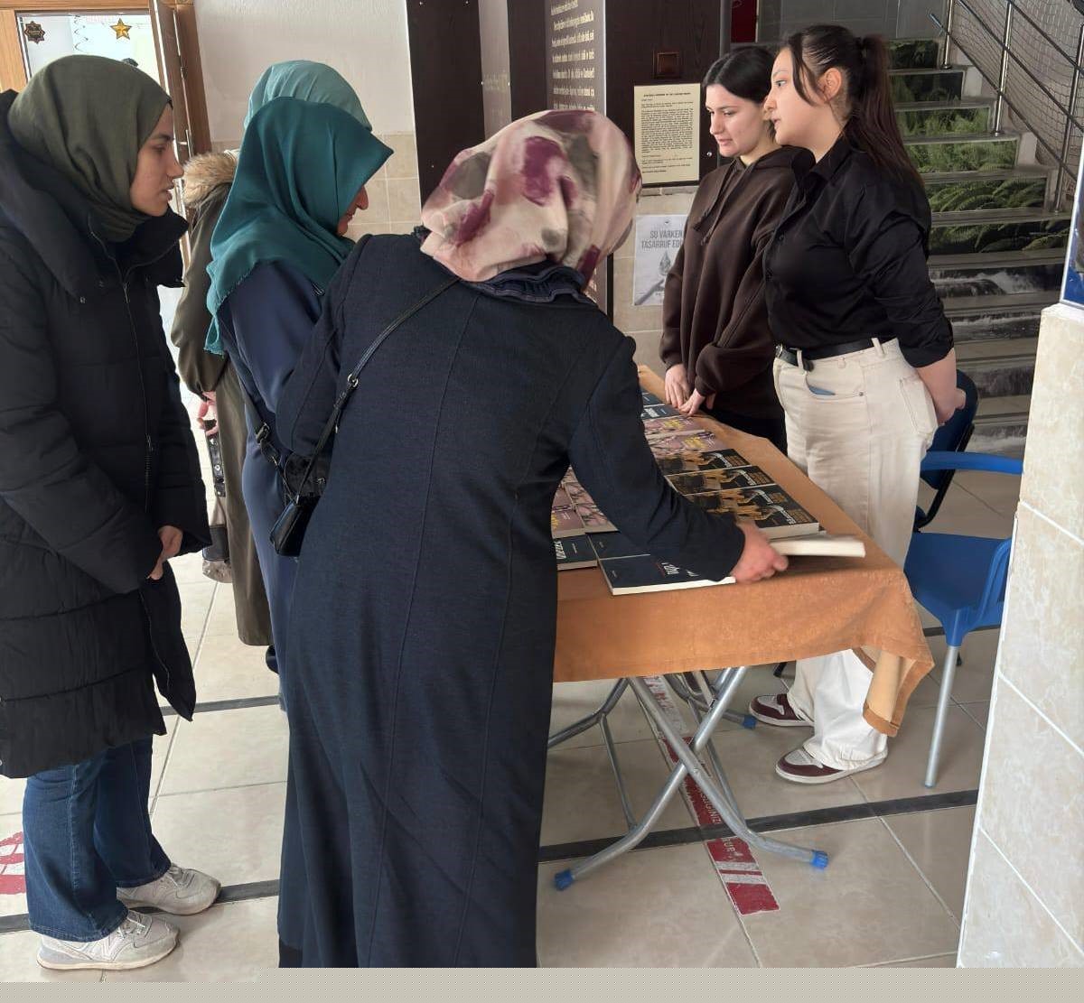 Emet’te "Bir Varoluş Meselesi Olarak Kadın Olmak" başlıklı konferans
