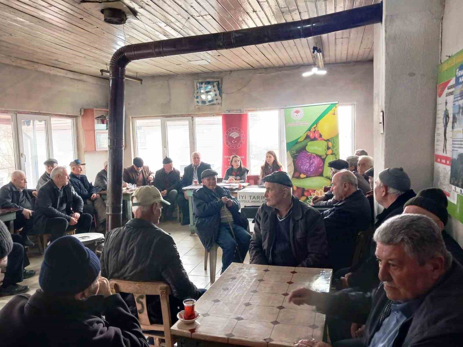 Emet’te çiftçi eğitimi
